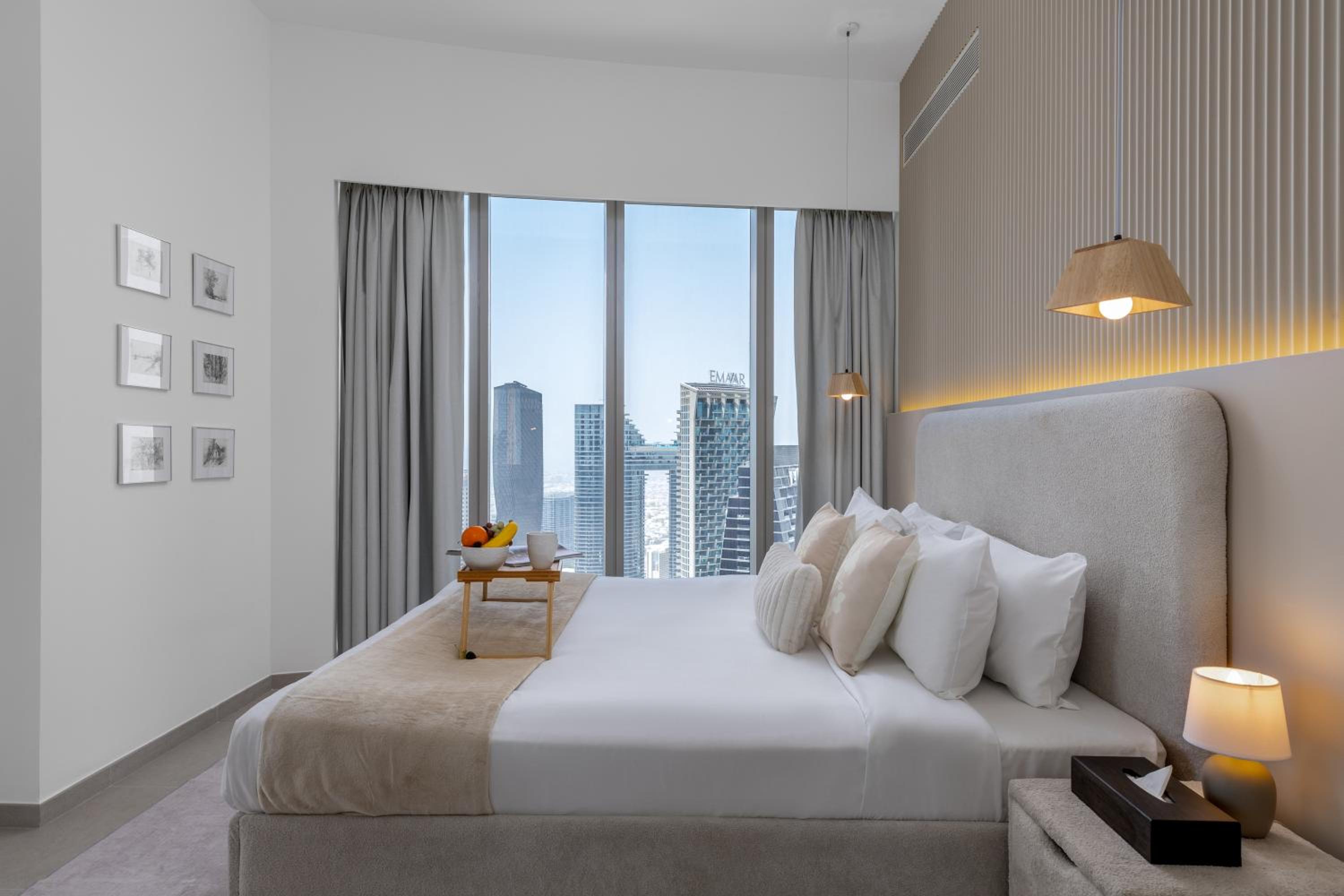 Maison Privee - Sky-High Elegance with Unrivaled Burj Khalifa Views