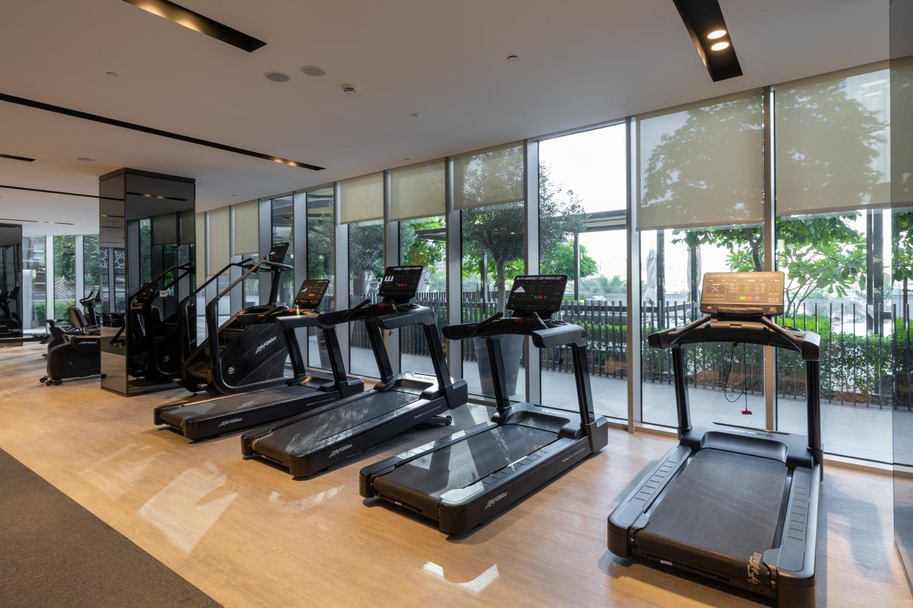 Maison Privee - Sky-High Elegance with Unrivaled Burj Khalifa Views