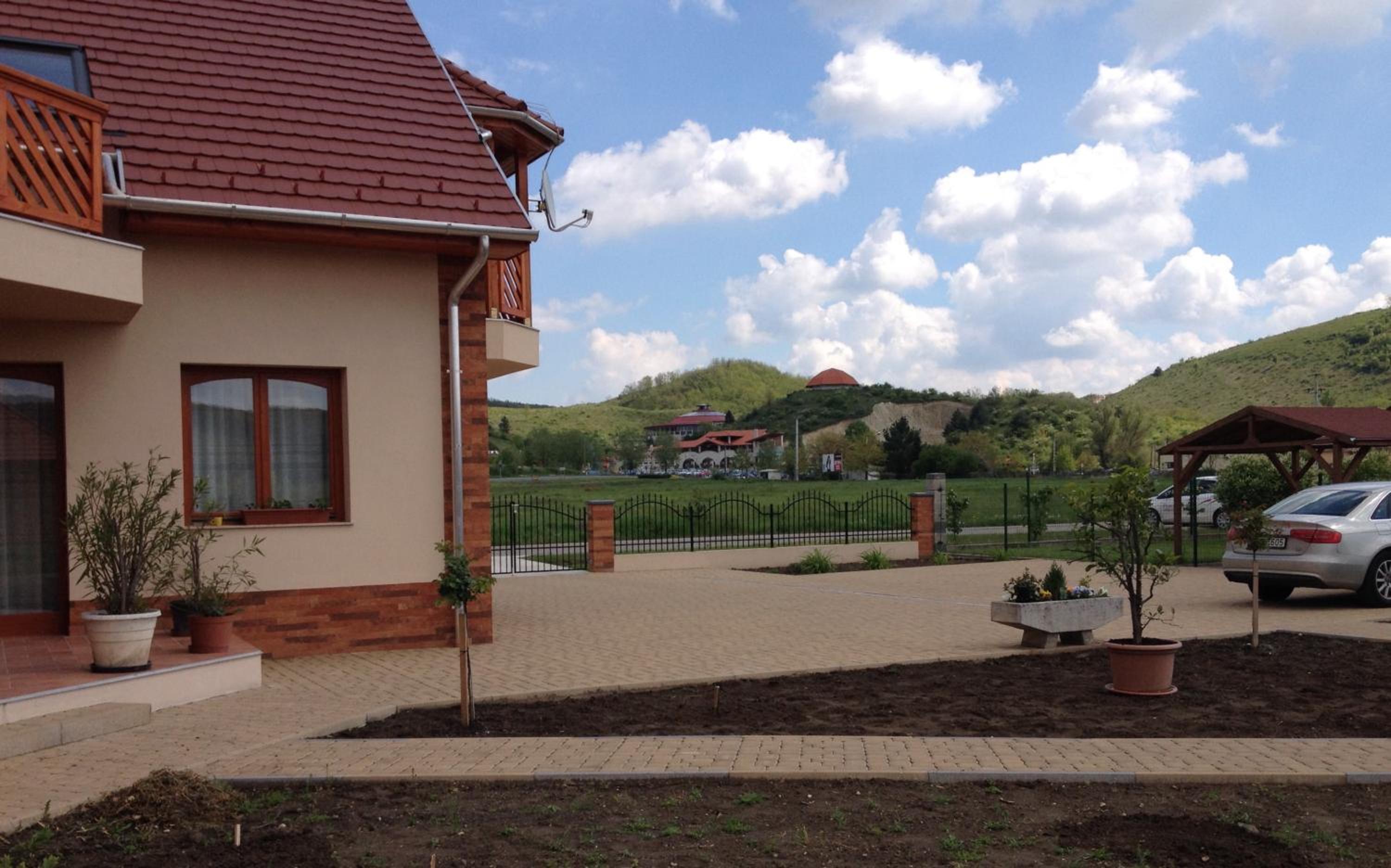 Photo 26