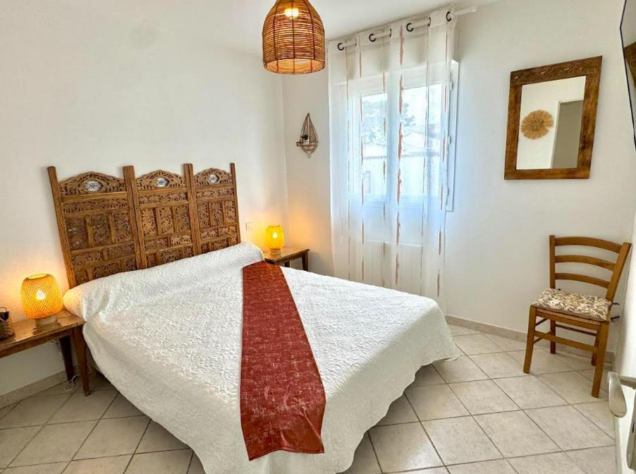 Gite en 3 épis de plain-pied, 2 chambres, climatisé, terrasse, jardinet et parking, très calme