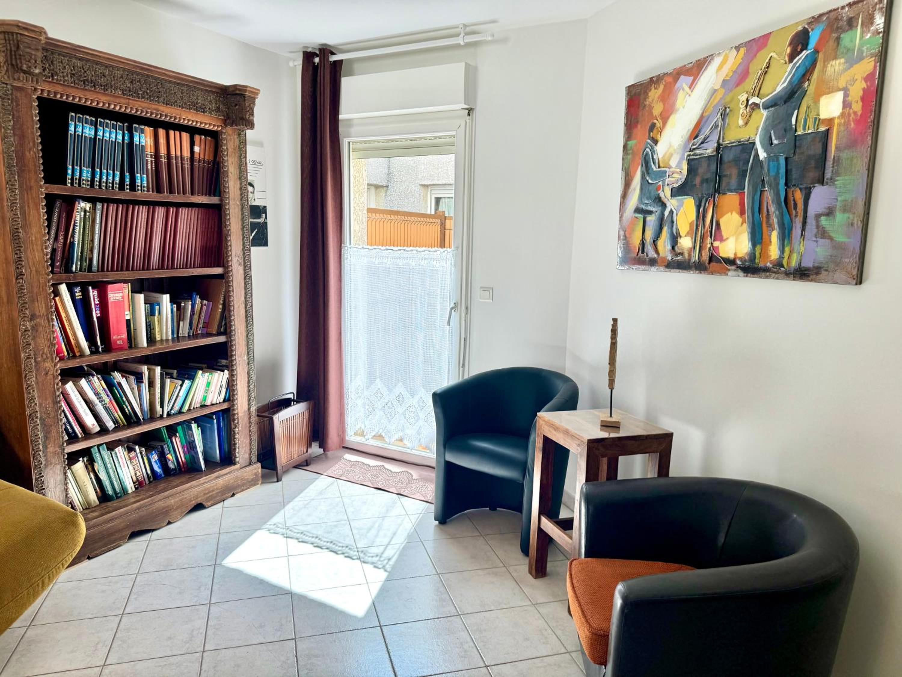 Gite en 3 épis de plain-pied, 2 chambres, climatisé, terrasse, jardinet et parking, très calme