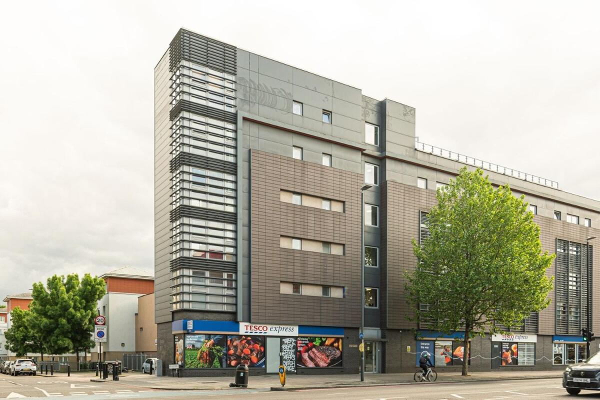 Stylish 2-Bed with Stunning View