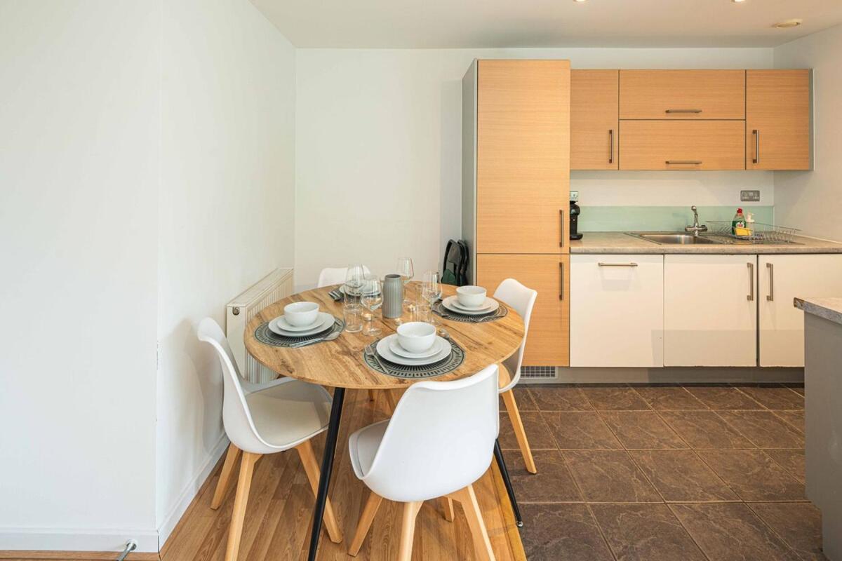Stylish 2-Bed with Stunning View
