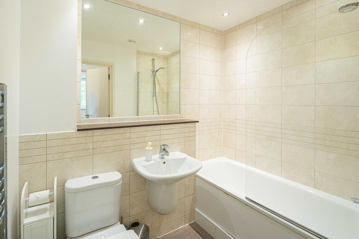 Stylish 2-Bed with Stunning View