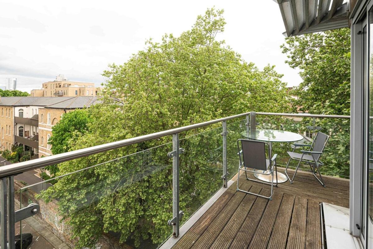 Stylish 2-Bed with Stunning View