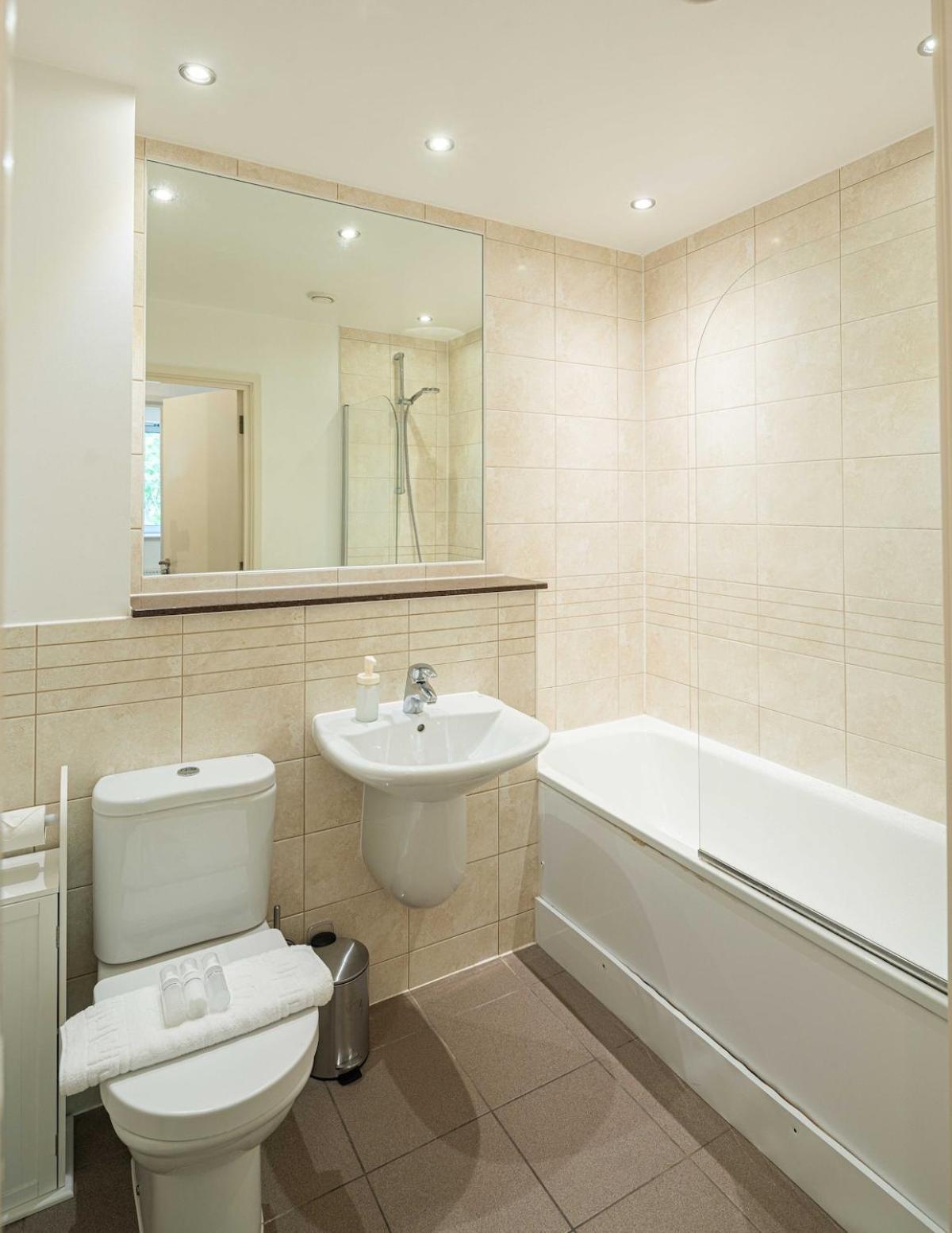 Stylish 2-Bed with Stunning View