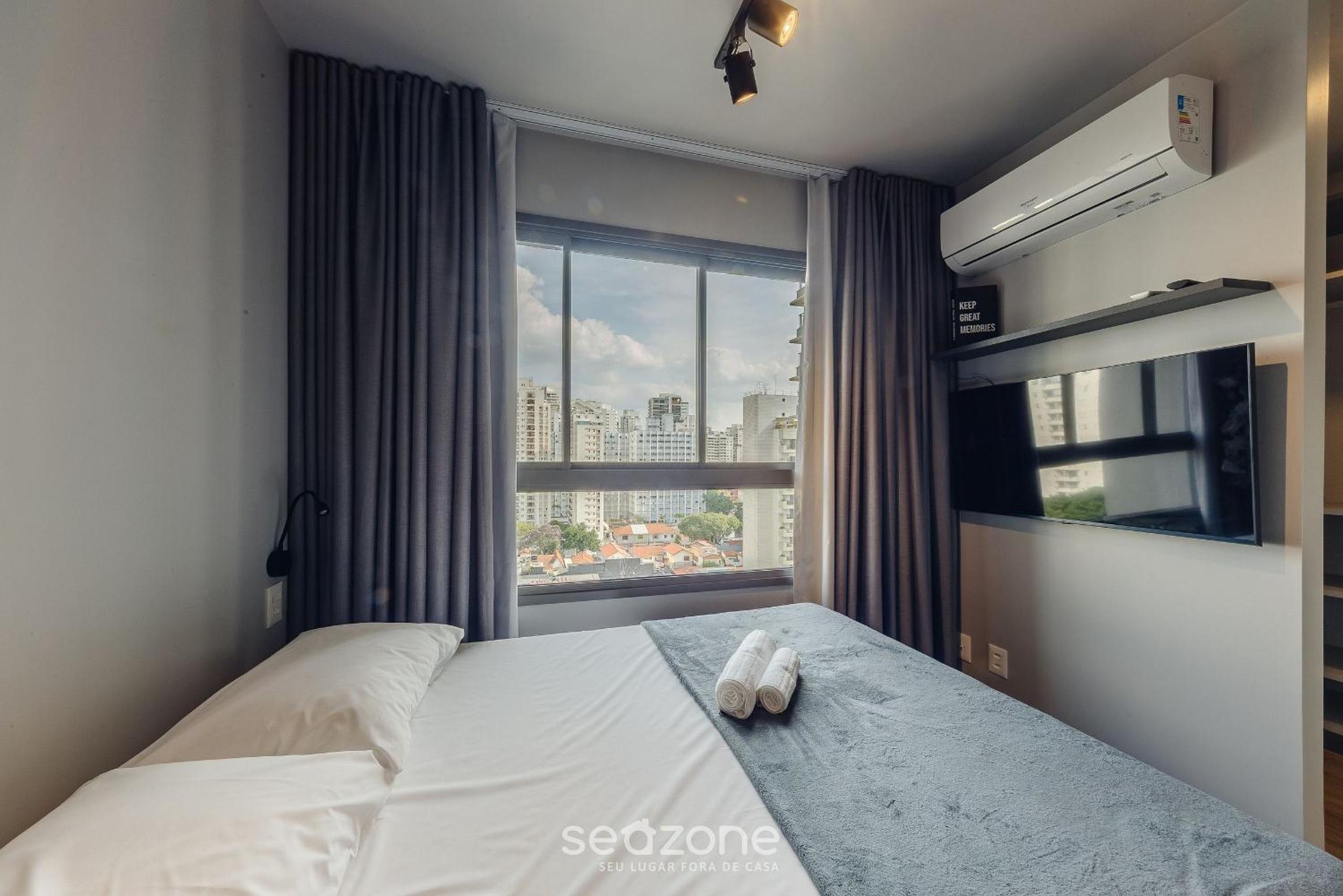 Practical Studio 1.3km from the Metro GBA1104