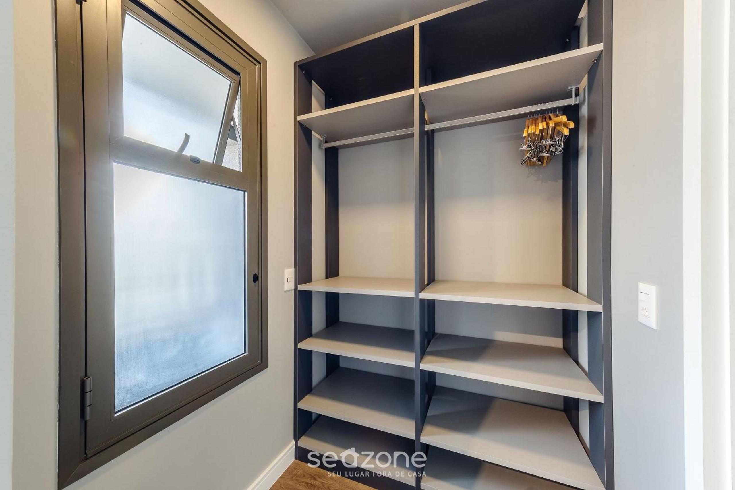 Practical Studio 1.3km from the Metro GBA1104