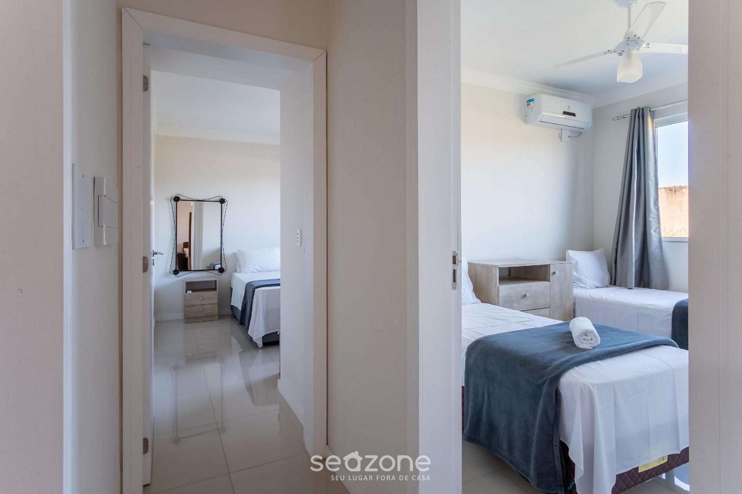2 Bedroom Apart w/ Air 270m from the Beach GPS0102