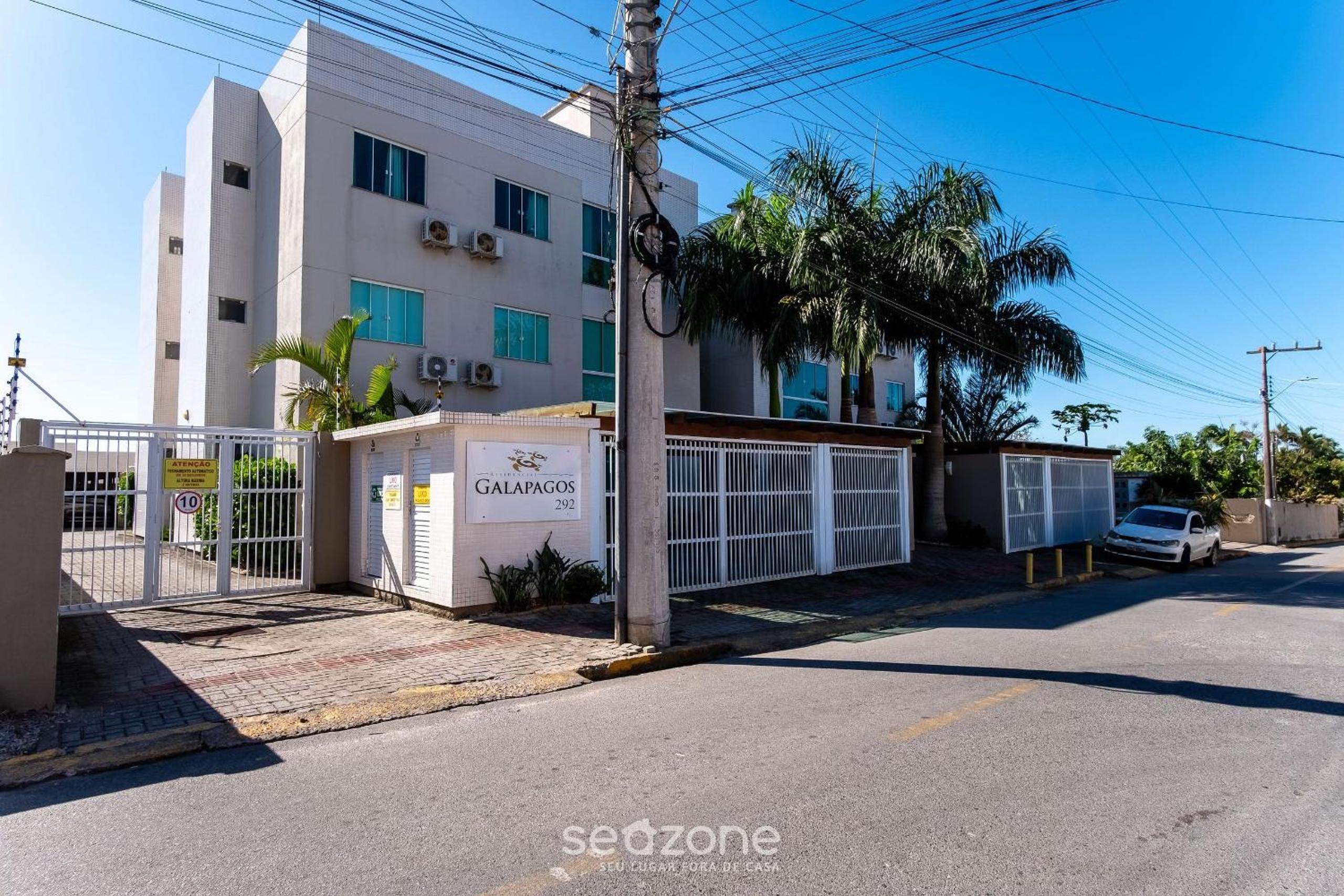 2 Bedroom Apart w/ Air 270m from the Beach GPS0102