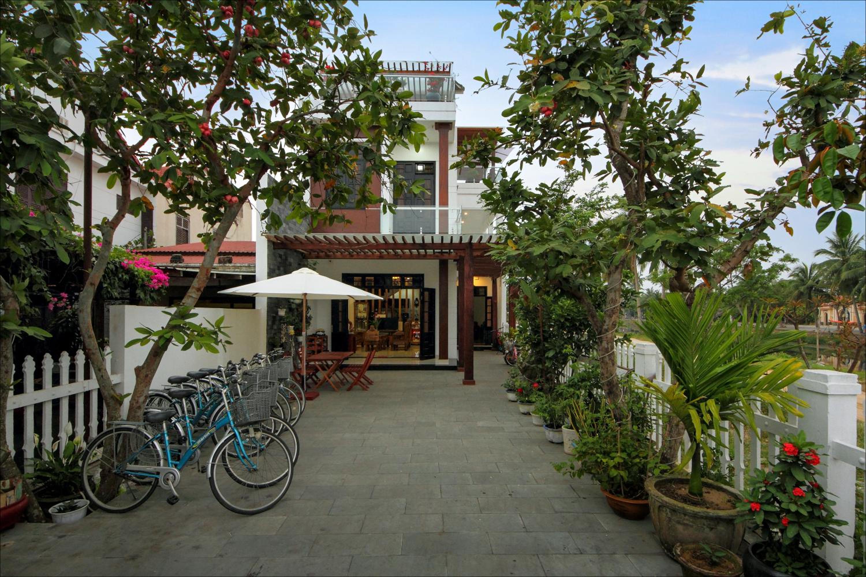 Azalea Homestay