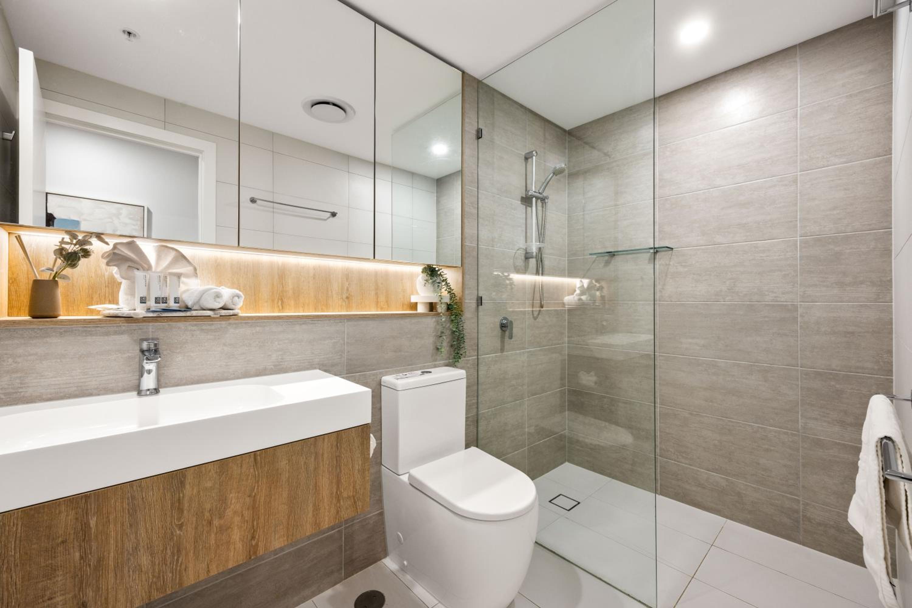 Stylish Ocean View Apartments in Casino Towers