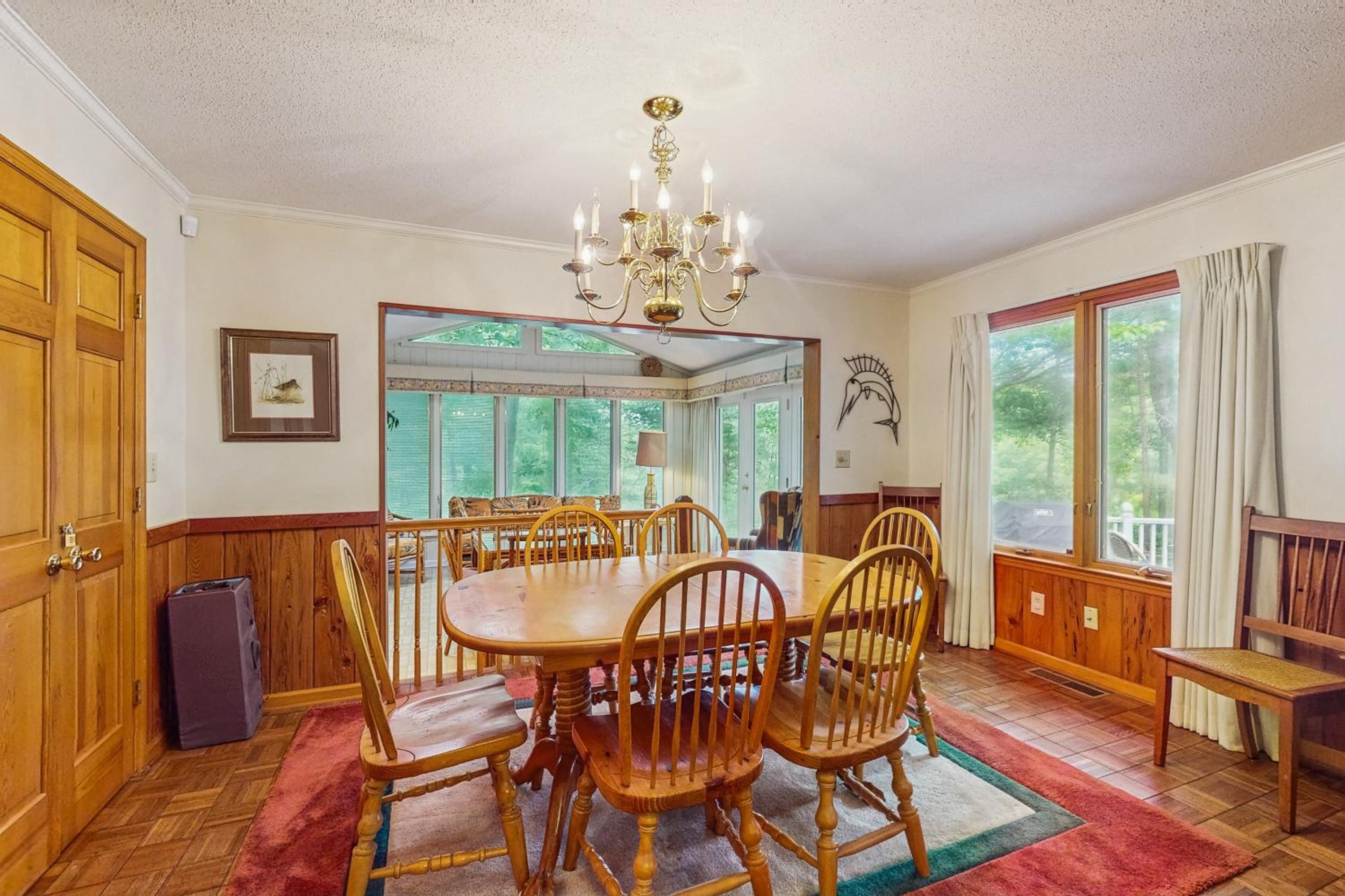 4BR Spacious Private Home with Dock and Deck