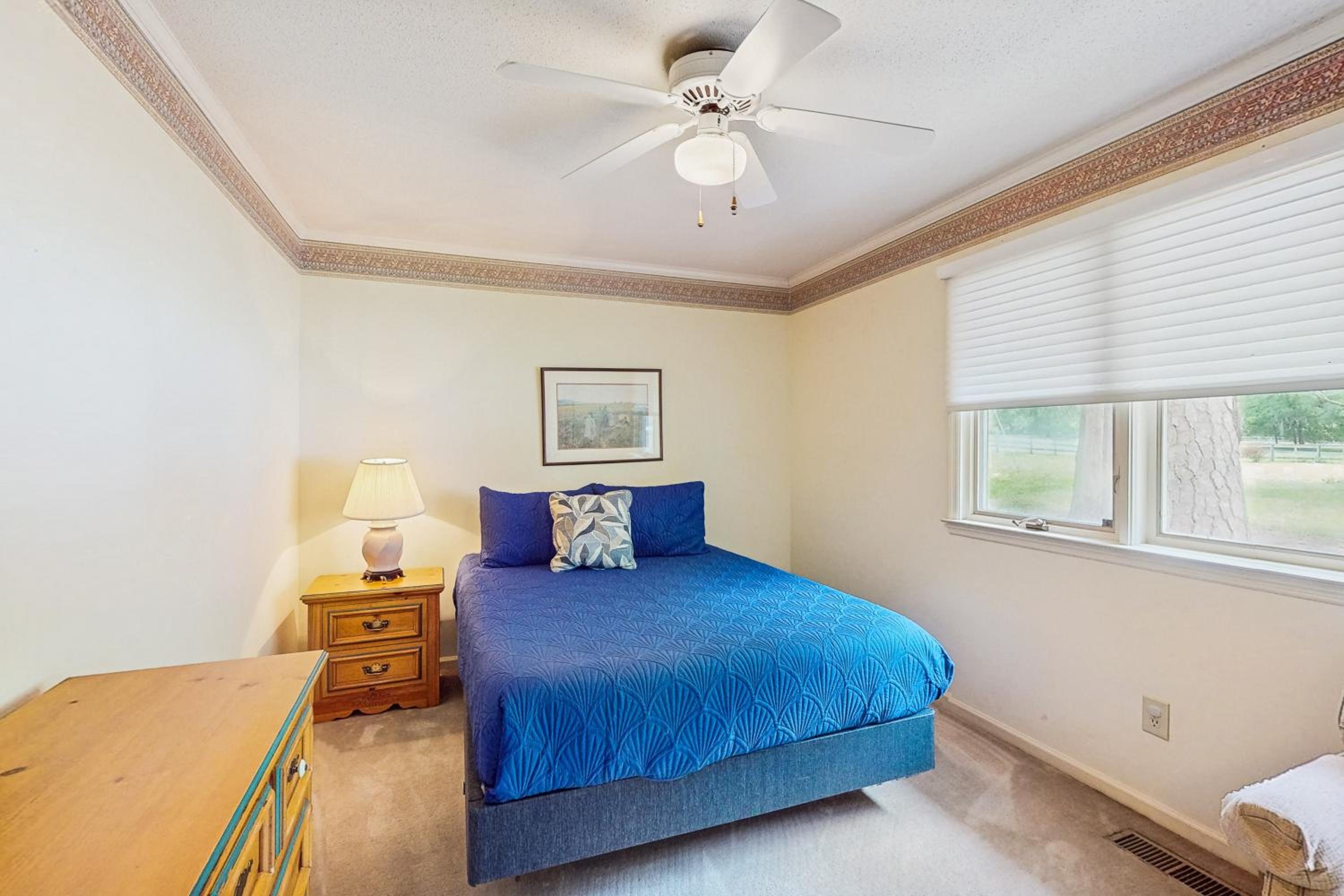 4BR Spacious Private Home with Dock and Deck