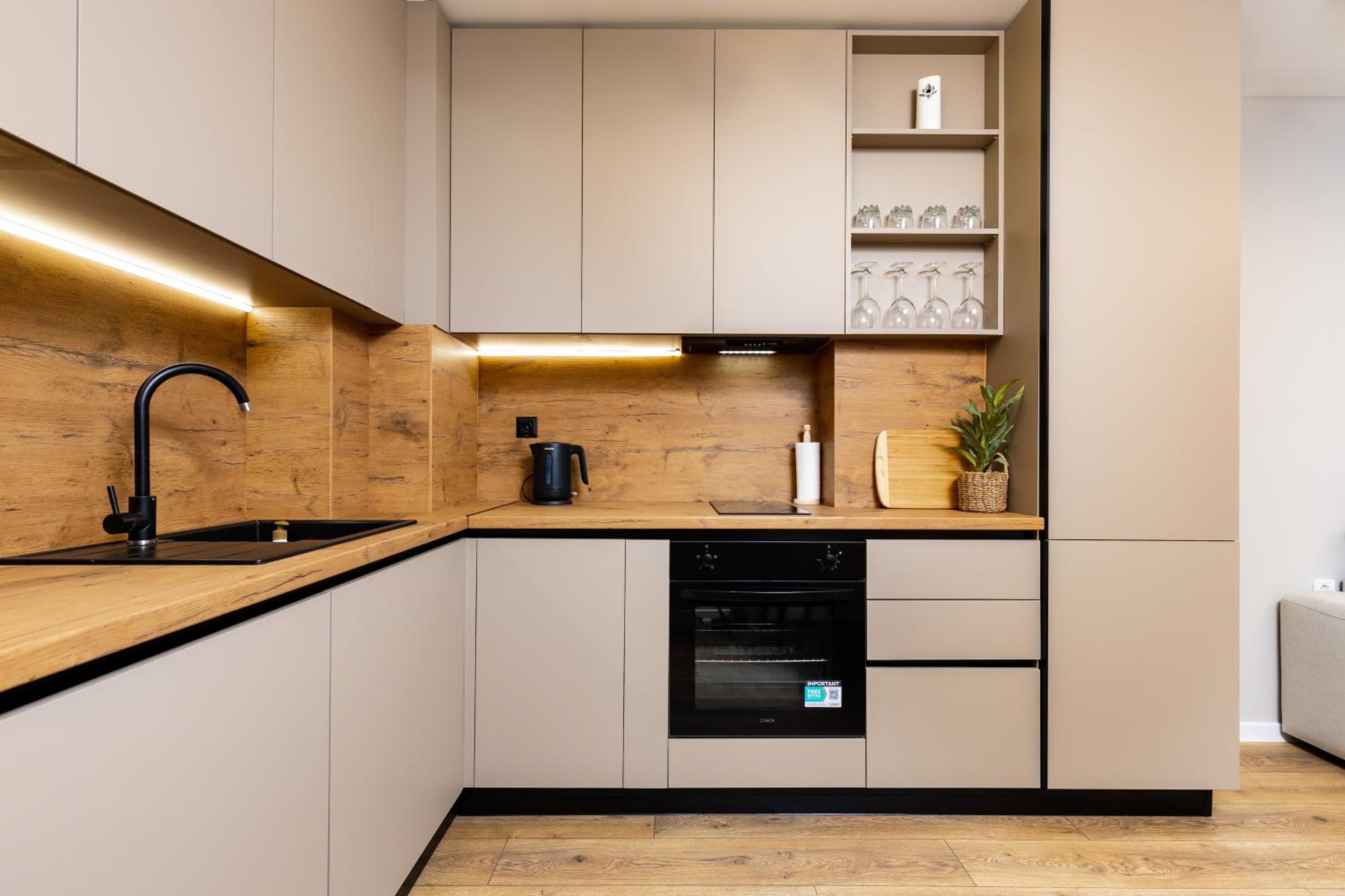 1BR Modern and Cozy Apartment with Free Street Parking