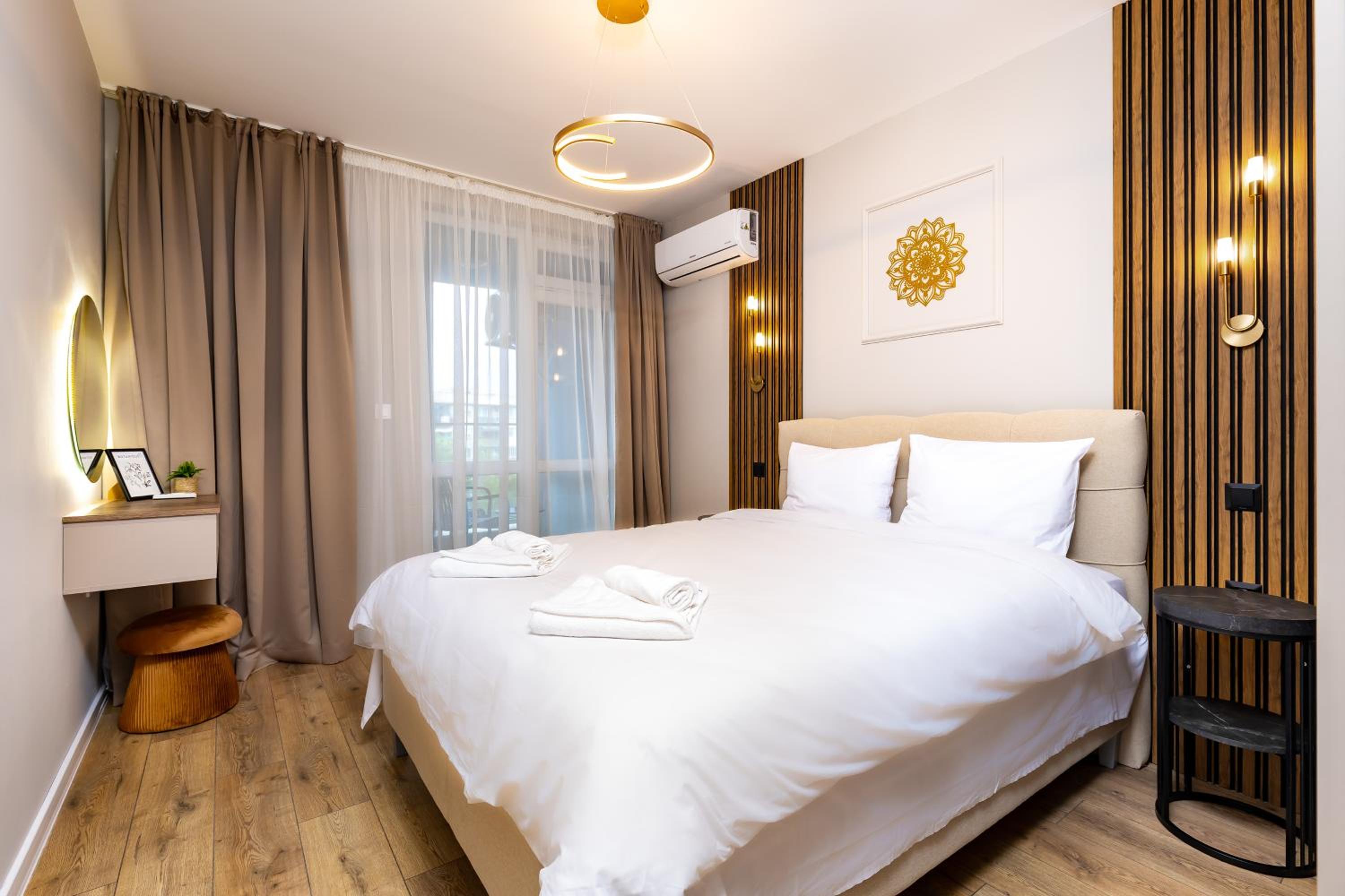 1BR Modern and Cozy Apartment with Free Street Parking