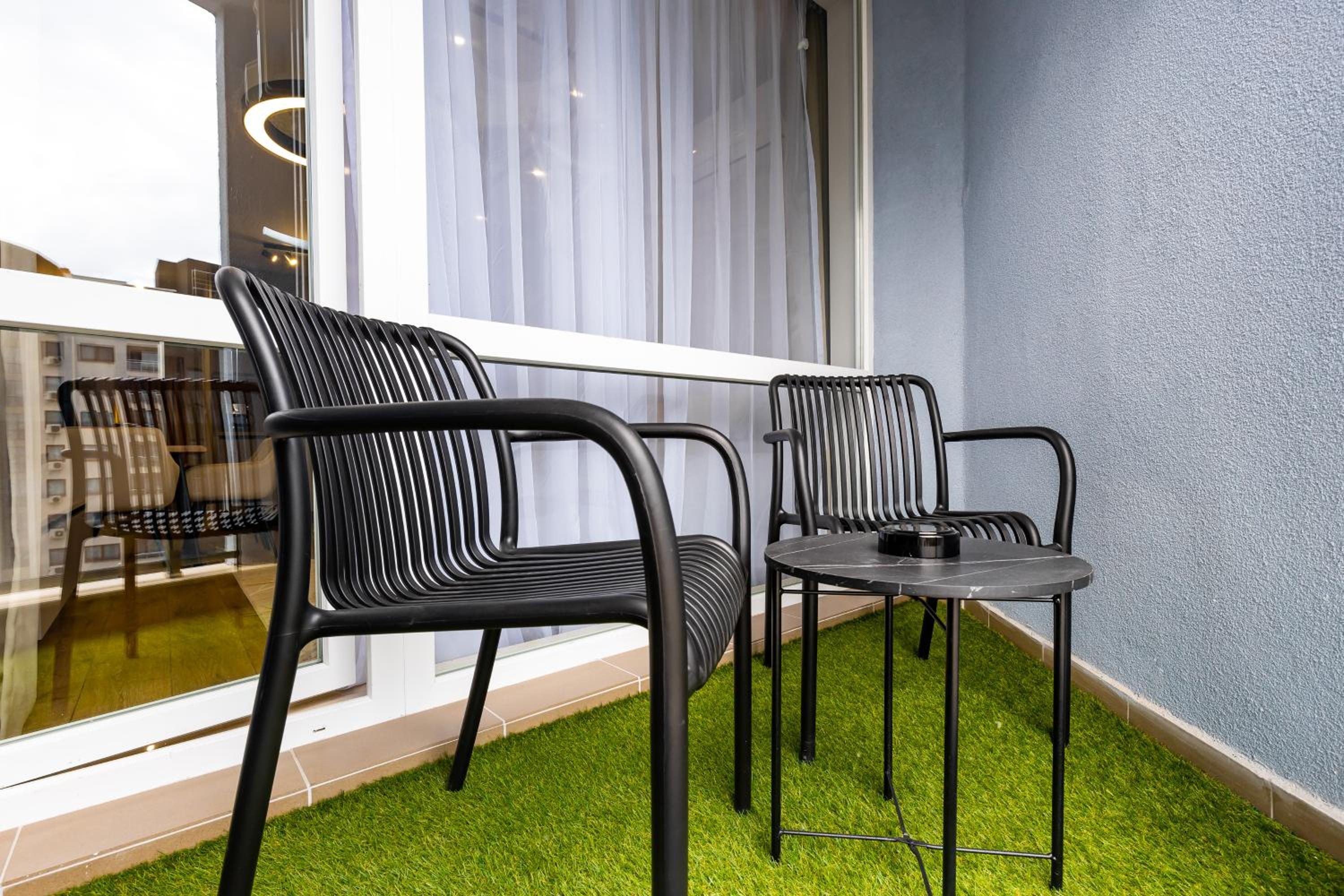 1BR Modern and Cozy Apartment with Free Street Parking