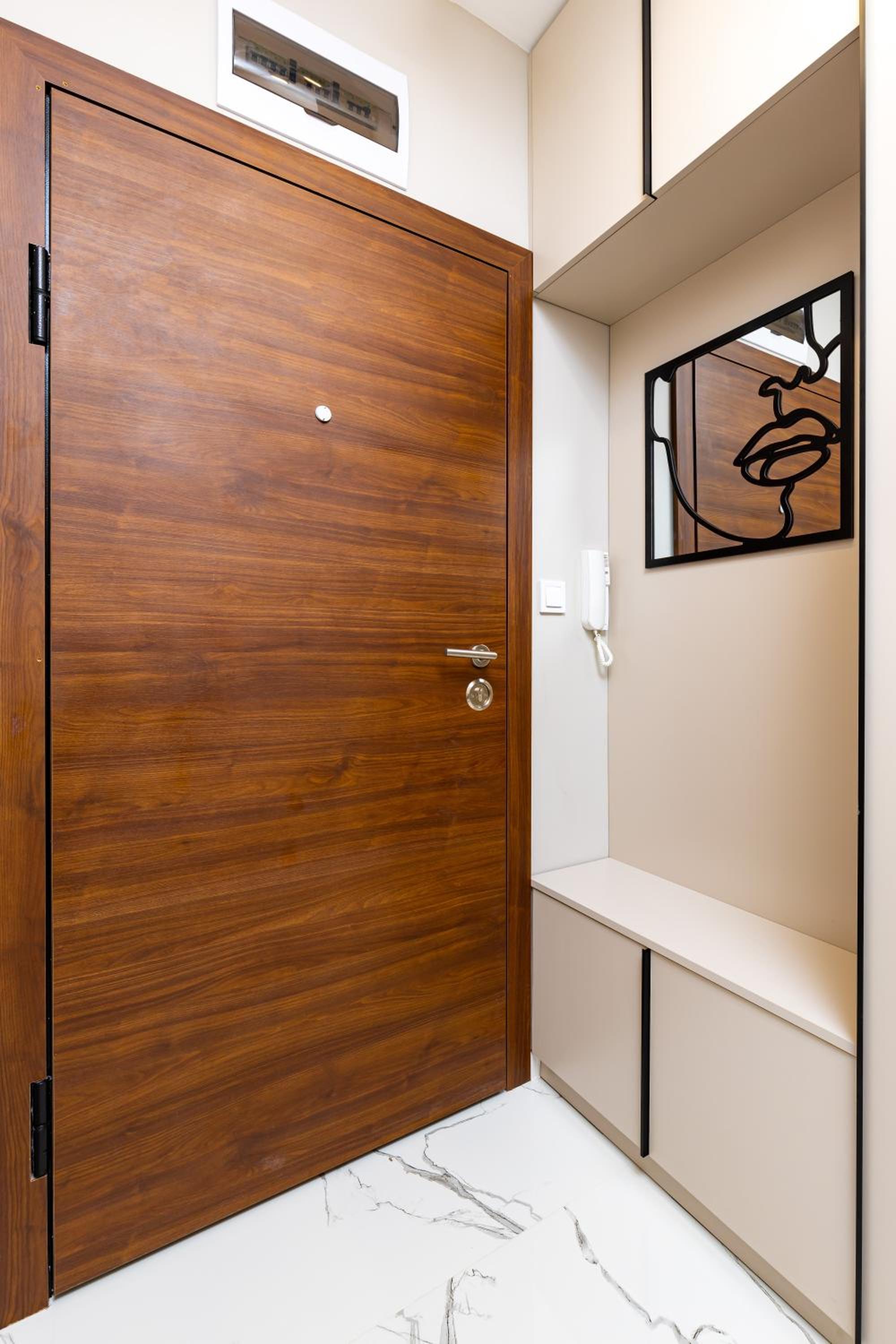 1BR Modern and Cozy Apartment with Free Street Parking