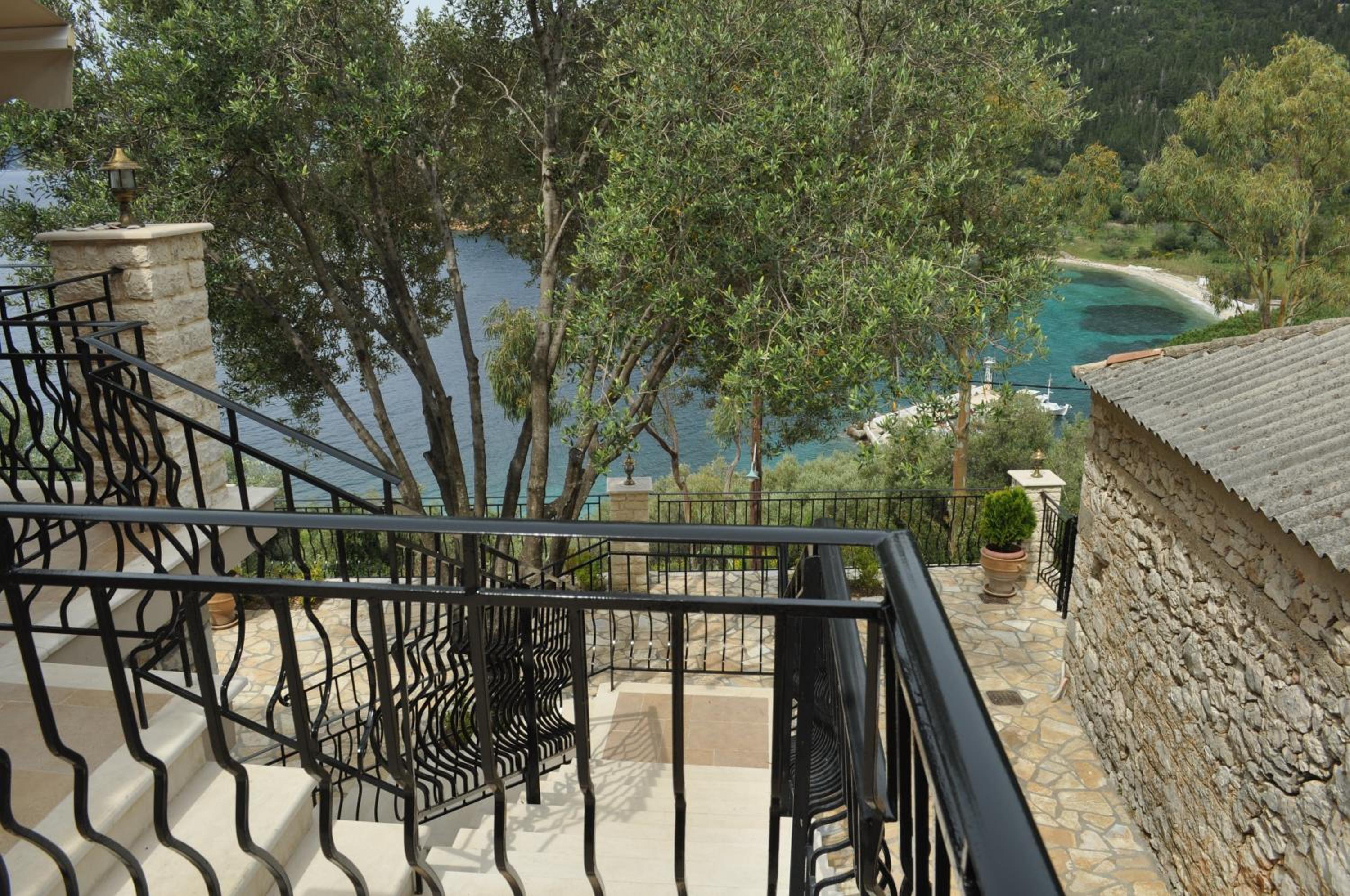 Poli Home en Stavros
