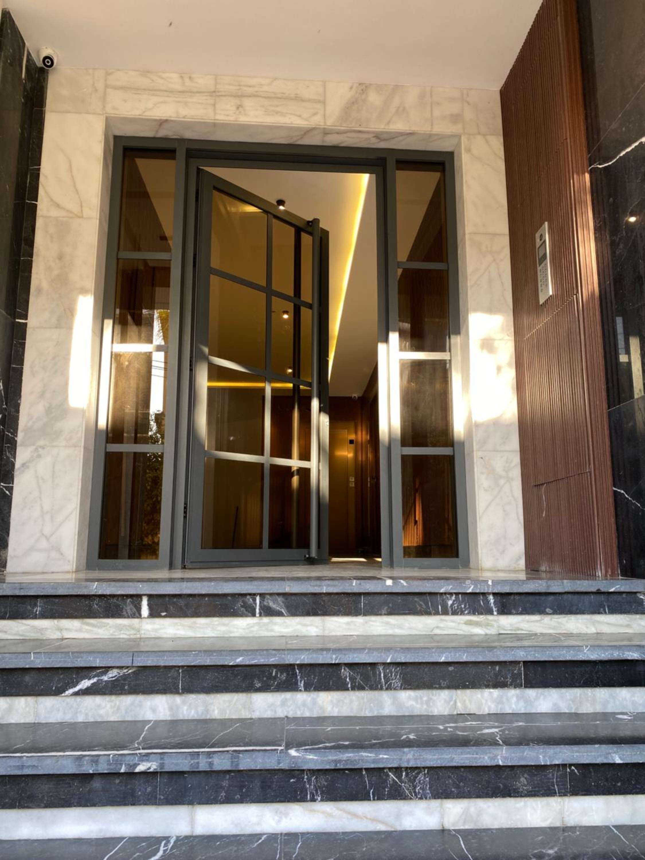 Modern & Fully equipped 1BDR Flats in Palmiers Central Casablanca with Terrace & Parking