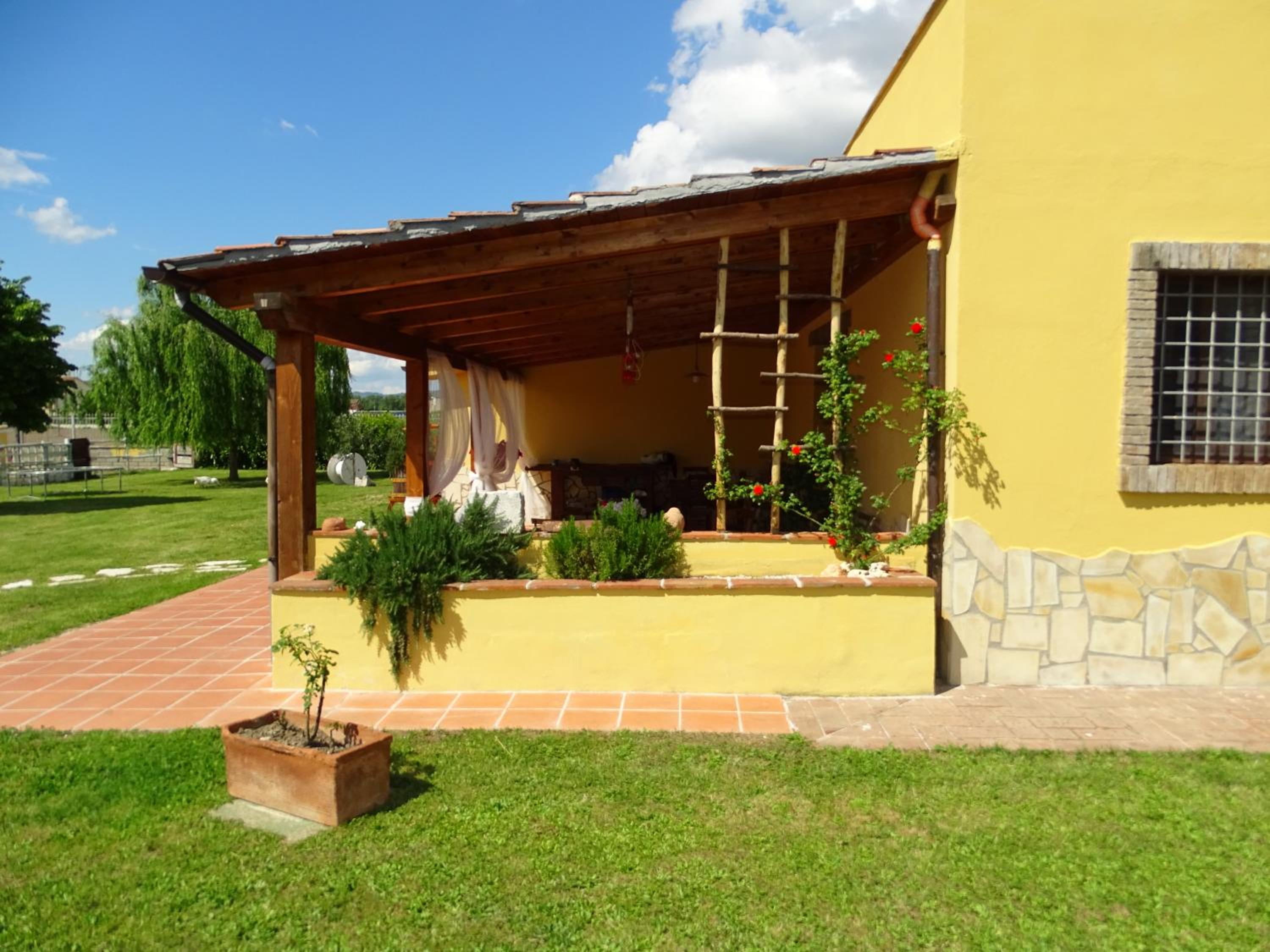 Photo 6