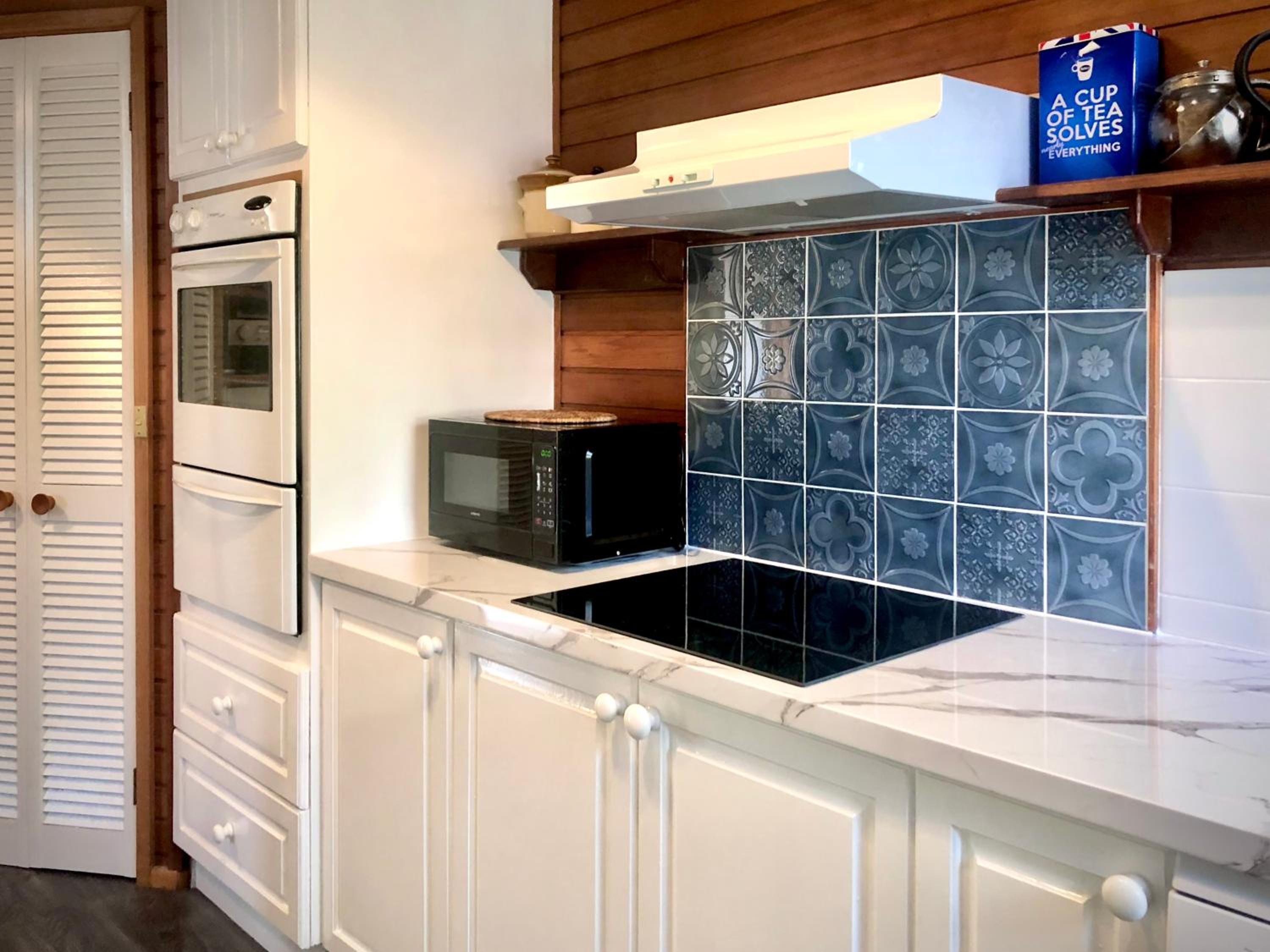 Anchorage Cottage Ventnor, Phillip Island - pet friendly, free WiFi, linen included