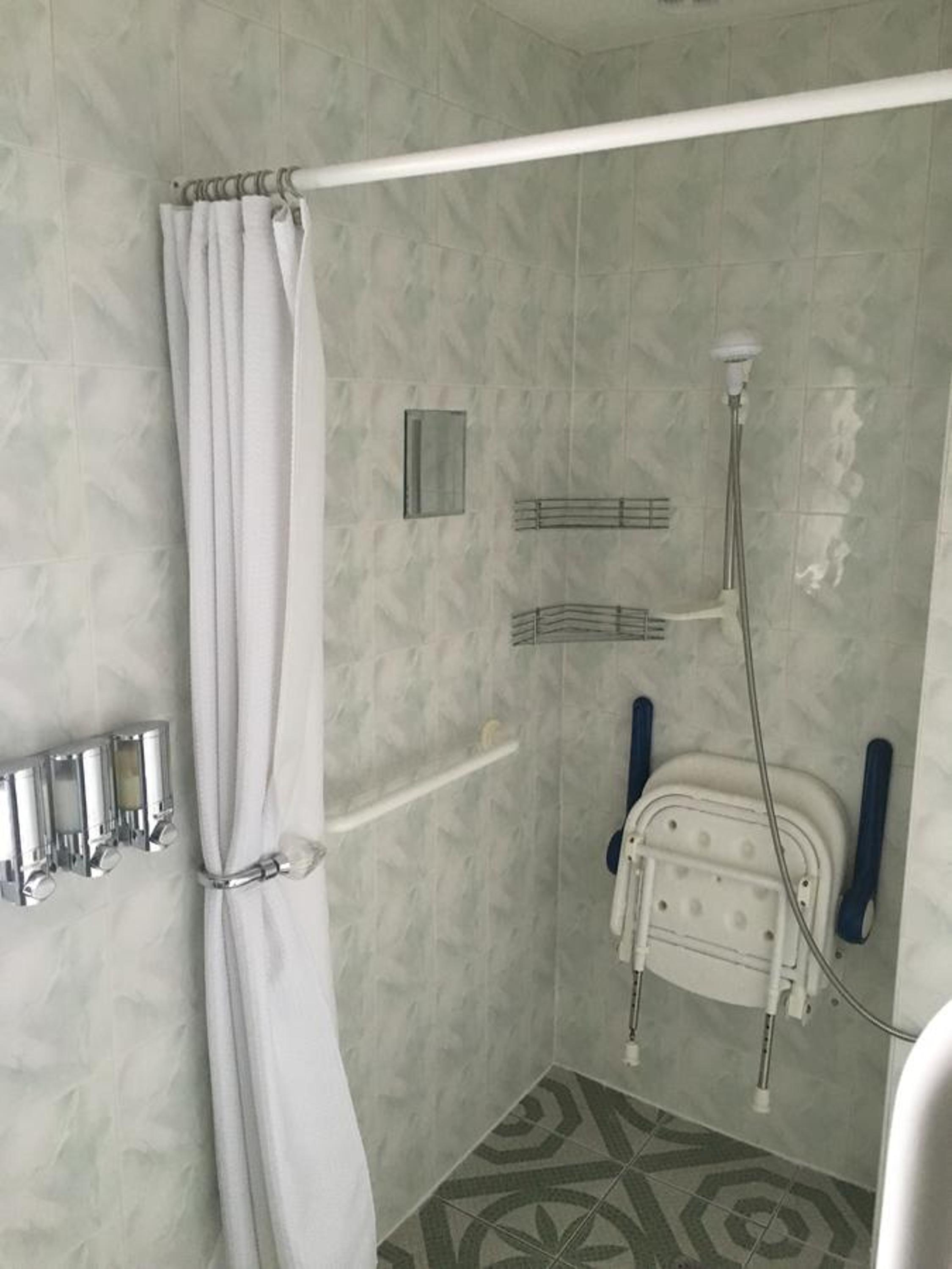 Photo 18