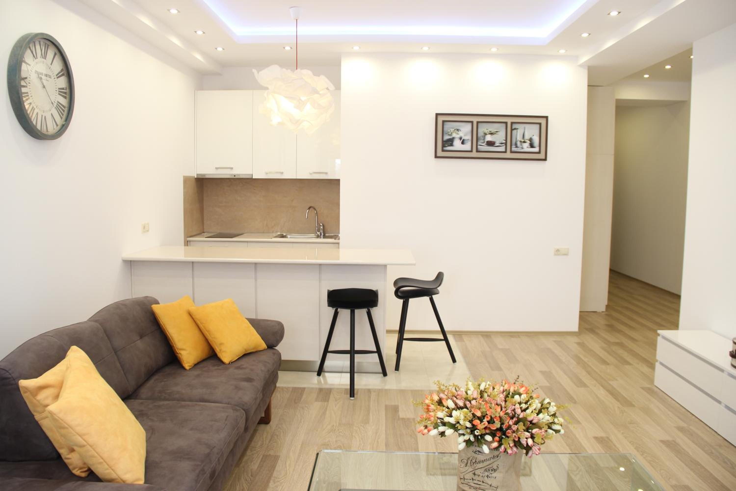 Maxela Apartments — photo 25