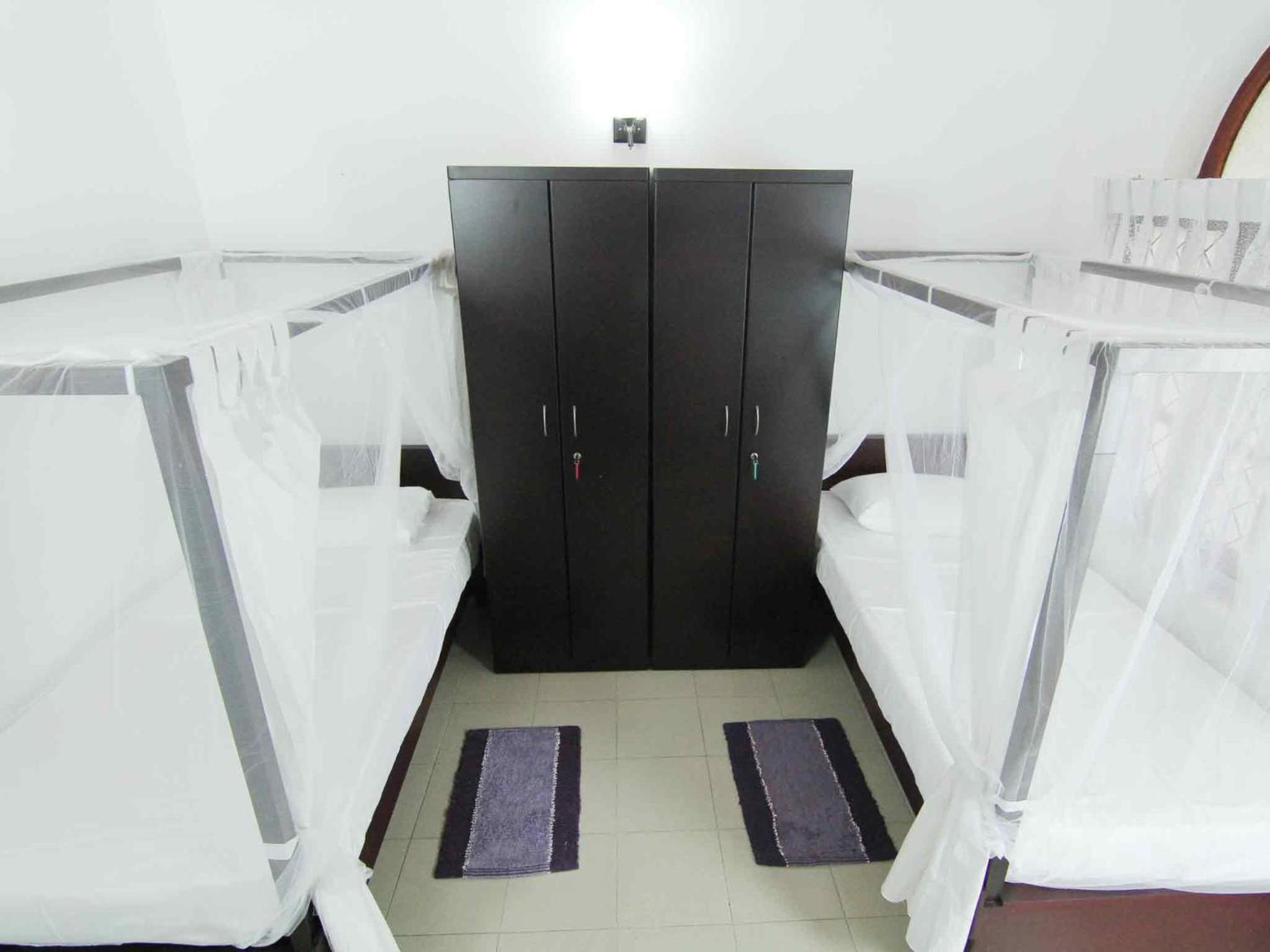 2in1 Kandy Hostel