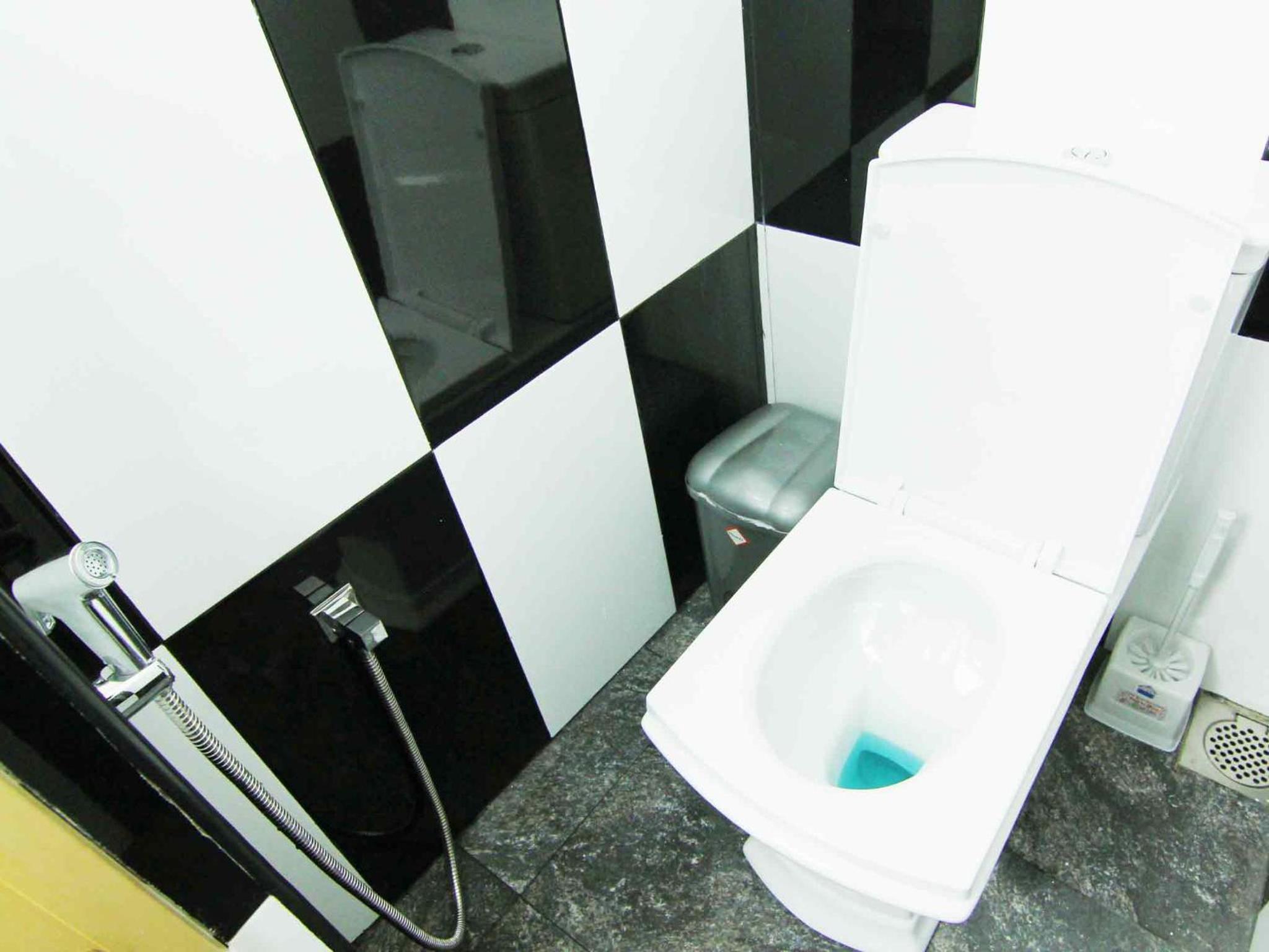 2in1 Kandy Hostel