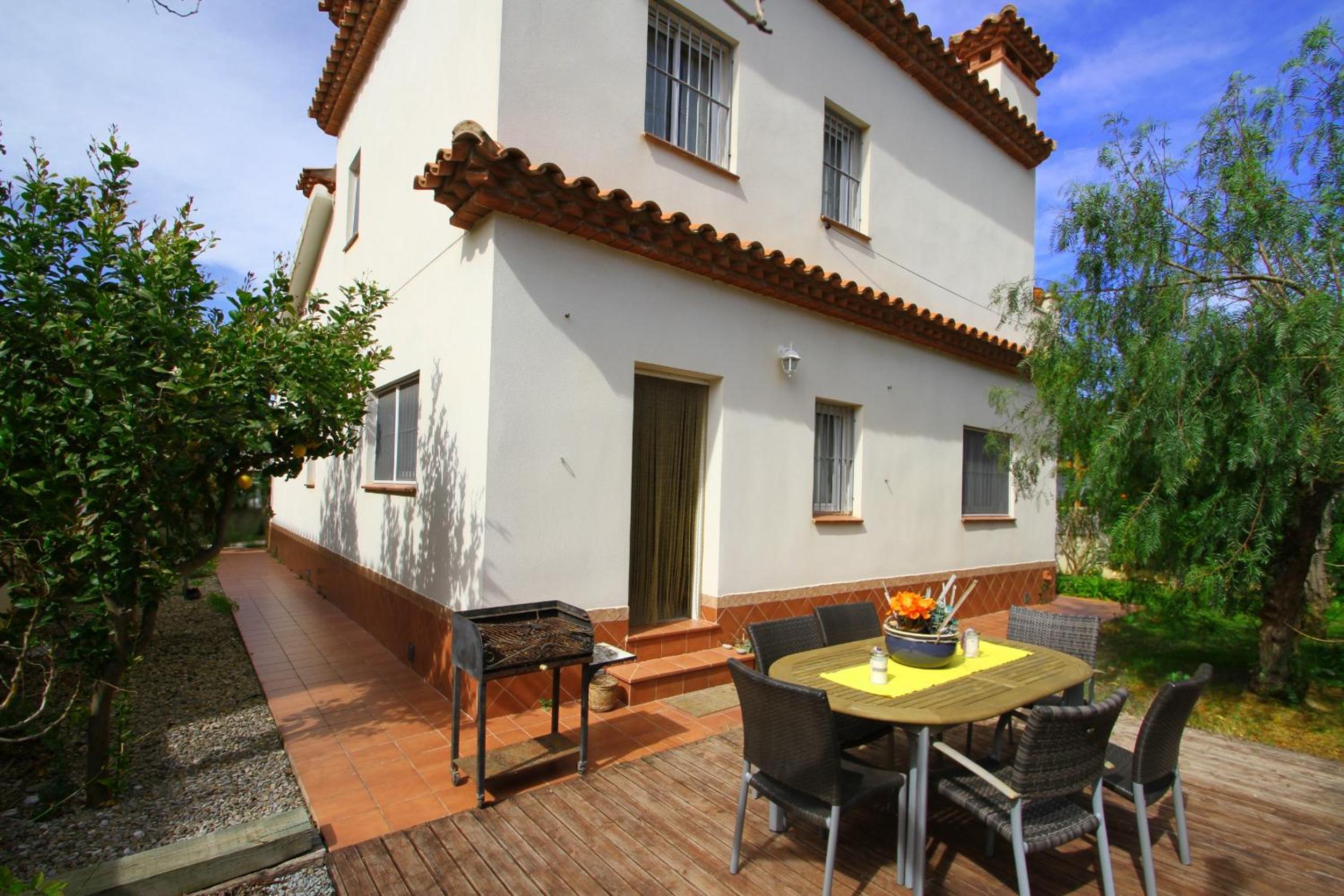 ARENDA Villa Rivera view 2