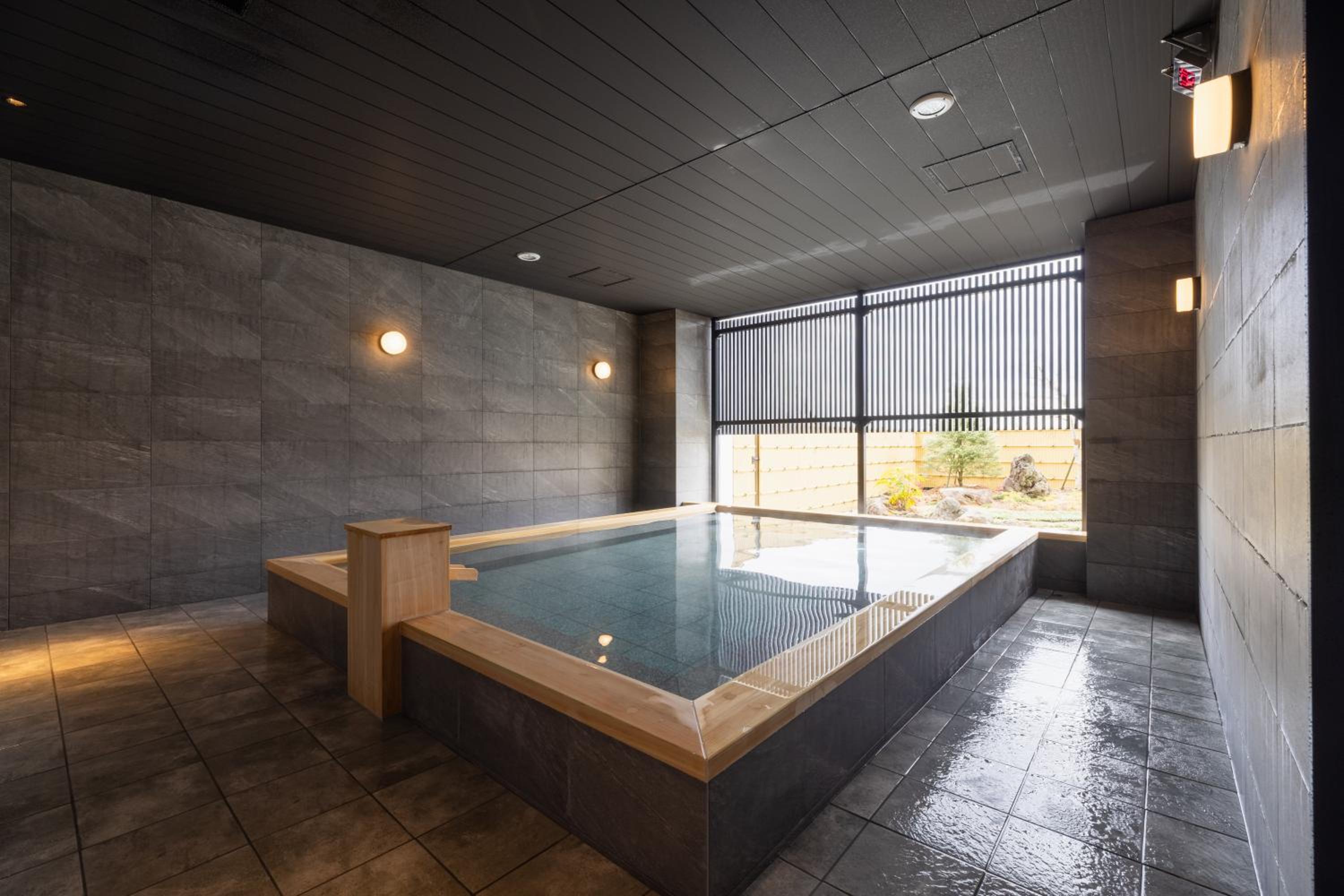 奥州平泉温泉旅館 itsumu