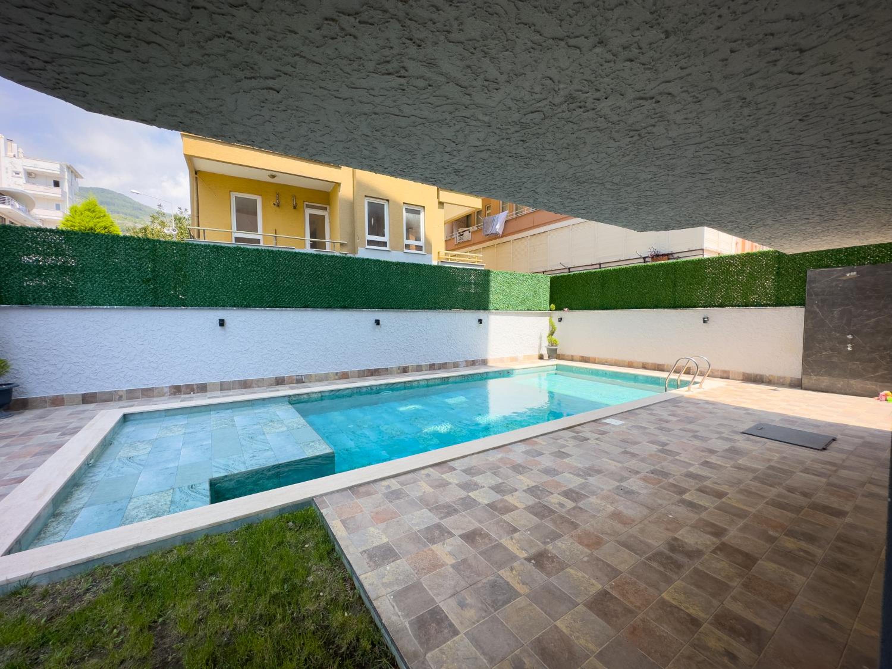 Qoople Litus seaside view apartments on Kleopatra beach