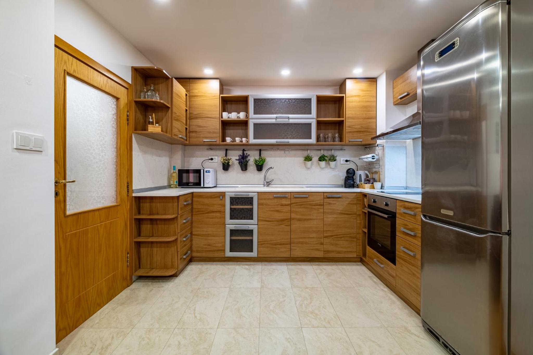 Sunny apartment in the center of Varna for 5Guests