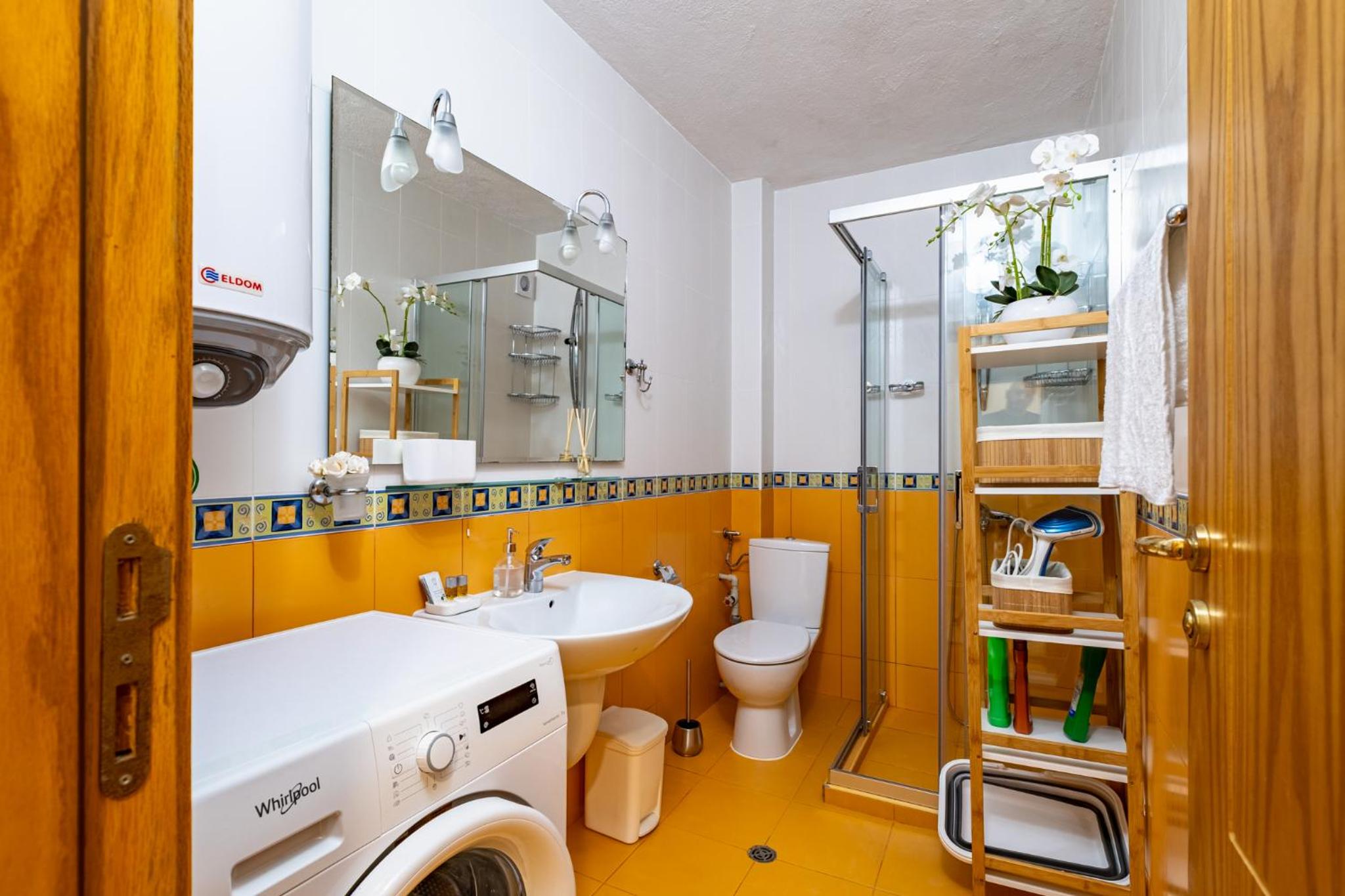 Sunny apartment in the center of Varna for 5Guests