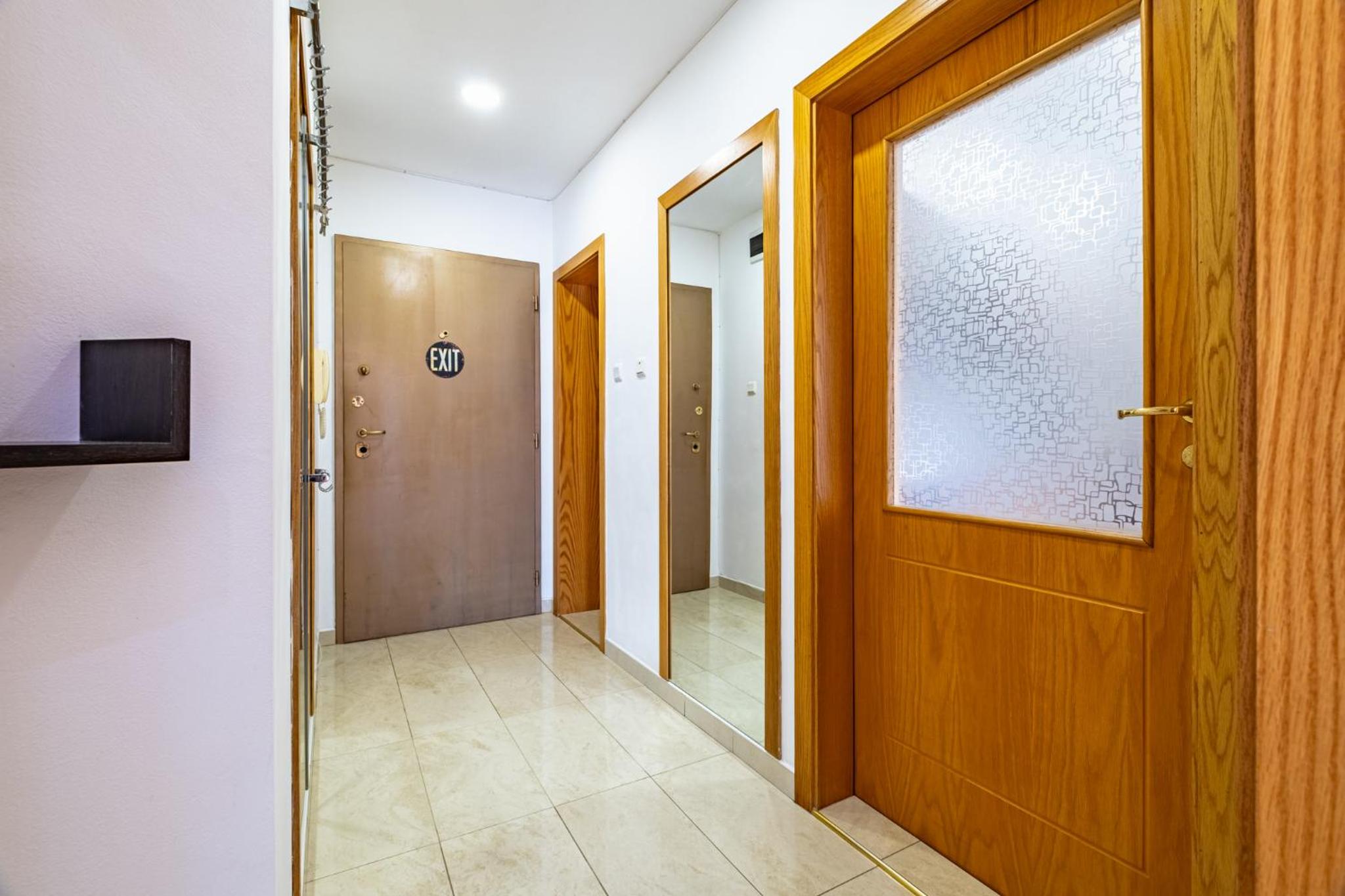 Sunny apartment in the center of Varna for 5Guests