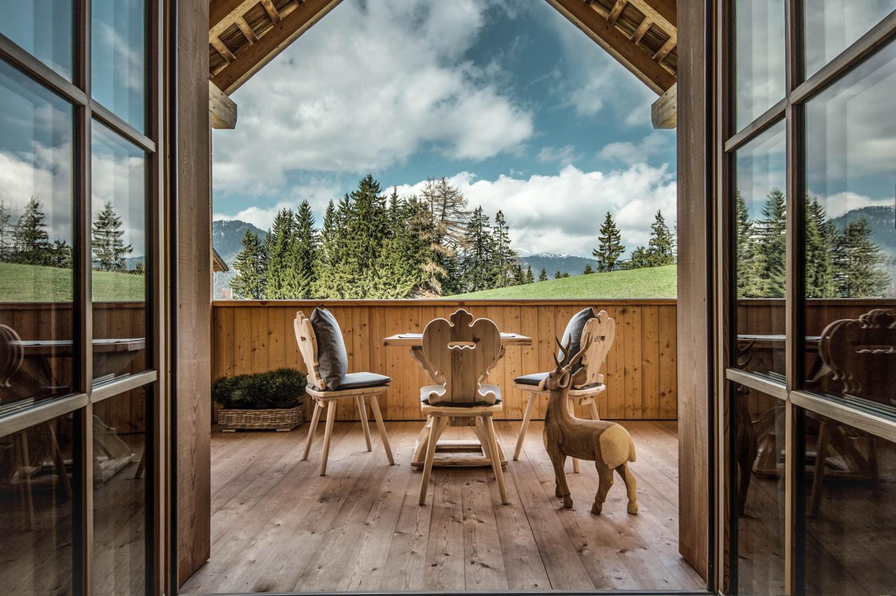 Mountain Chalet Pia view 2