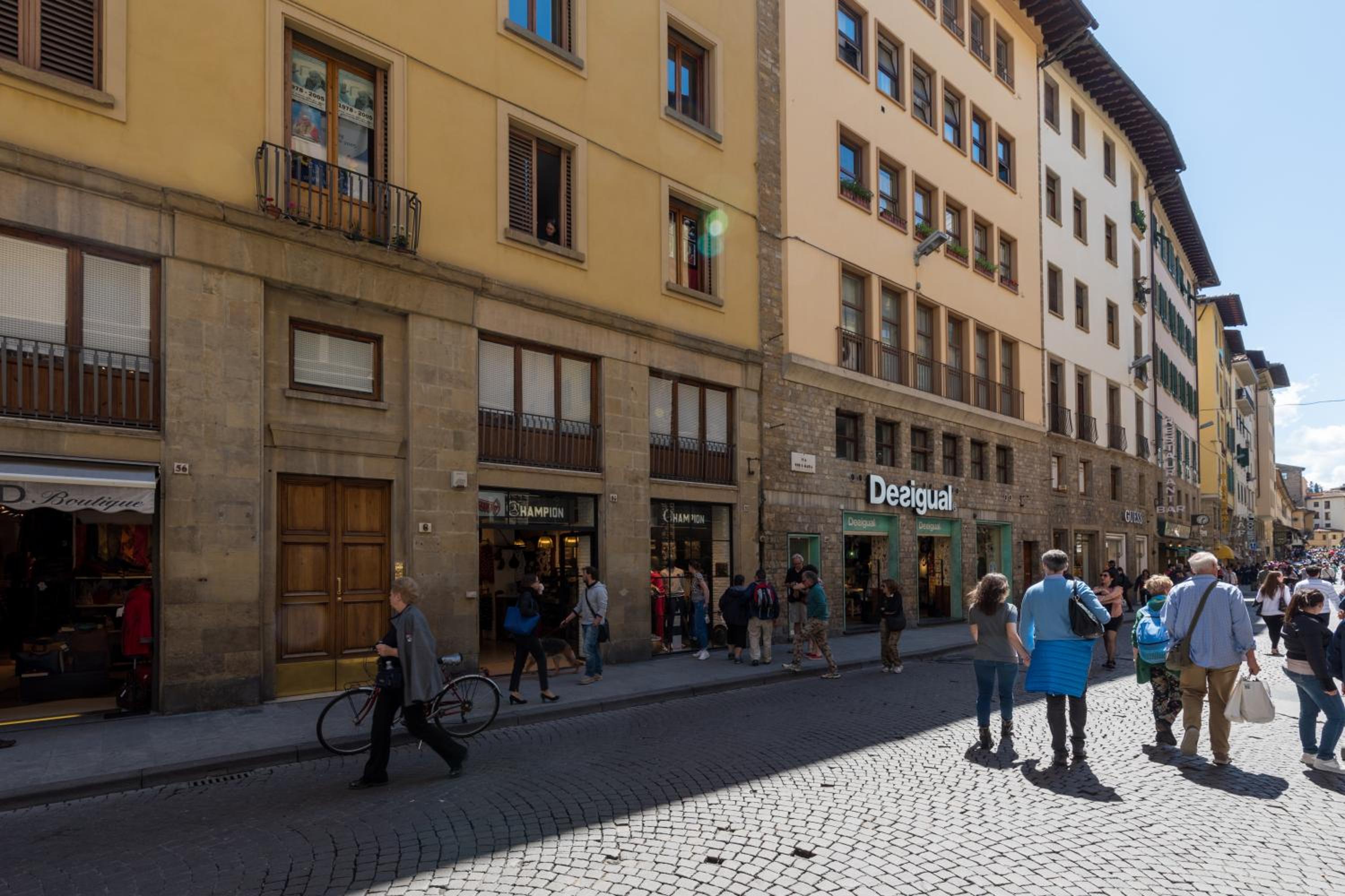 Firenze Rentals Ponte Vecchio Flat