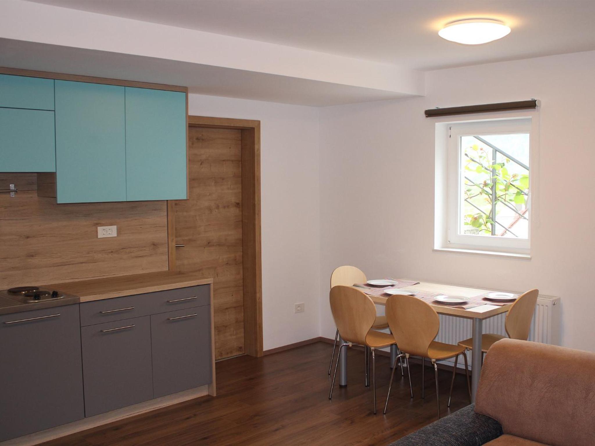 Apartment Pri nama view 5
