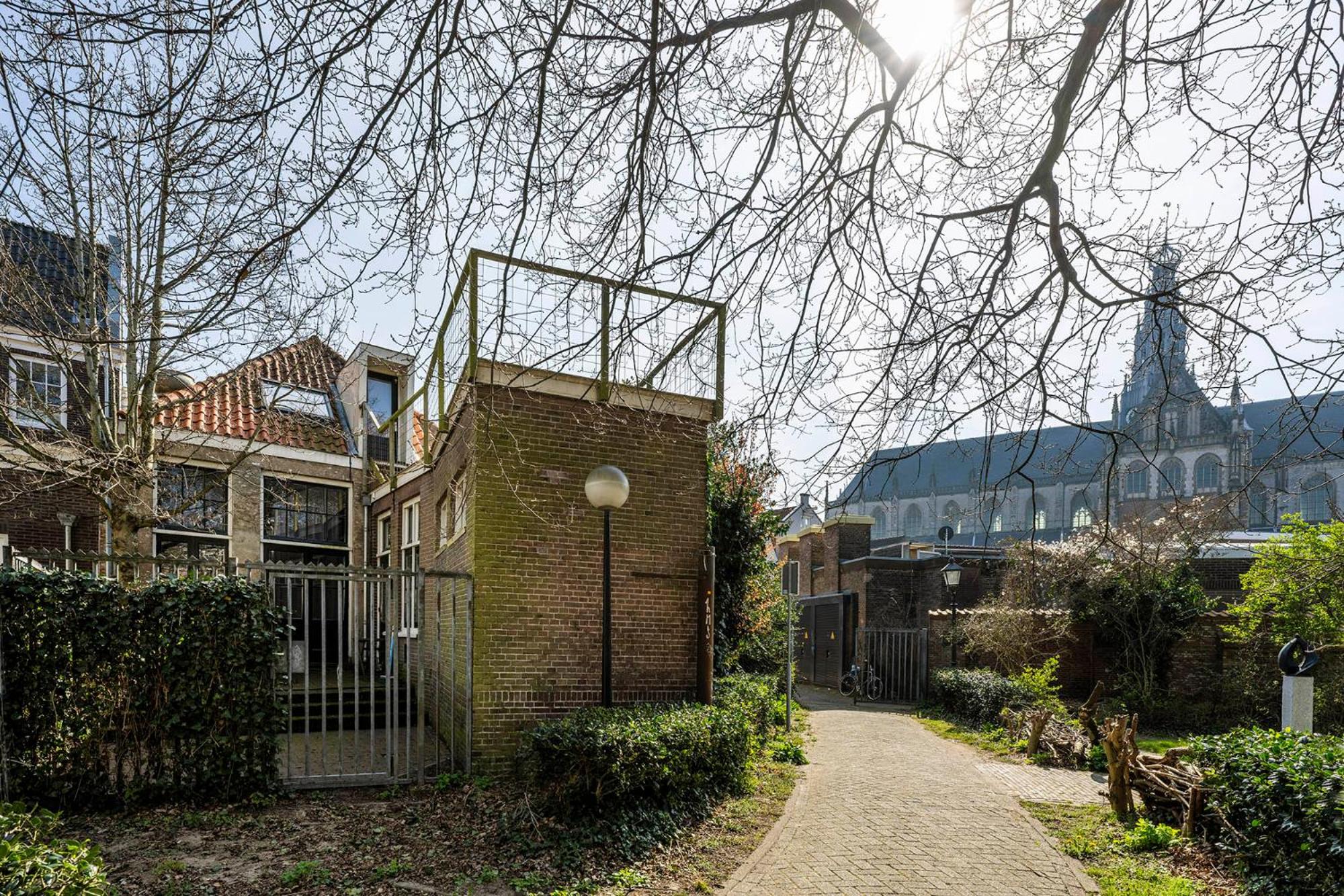 Barbera Guesthouse Hotel Apartments - Experience local life in the Old Centre