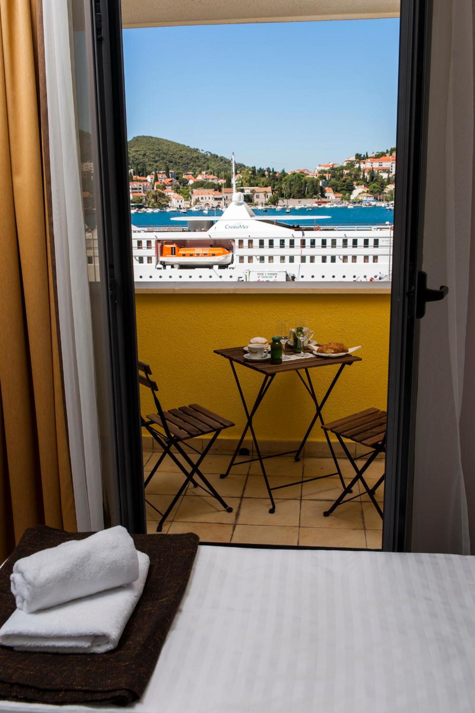 Hostel Sol