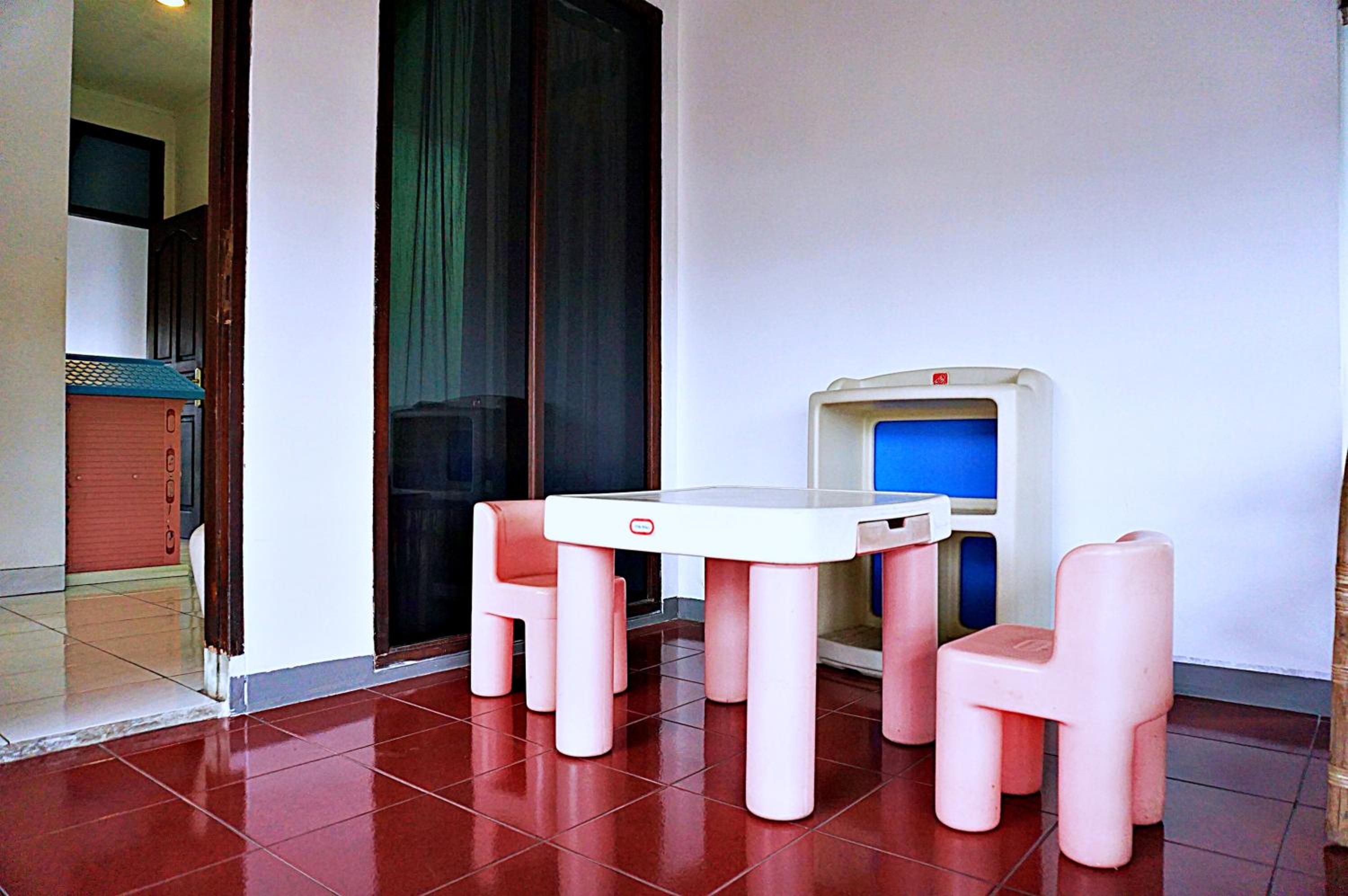 Holidayhome Alam Cipanas Puncak, Puncak - 20