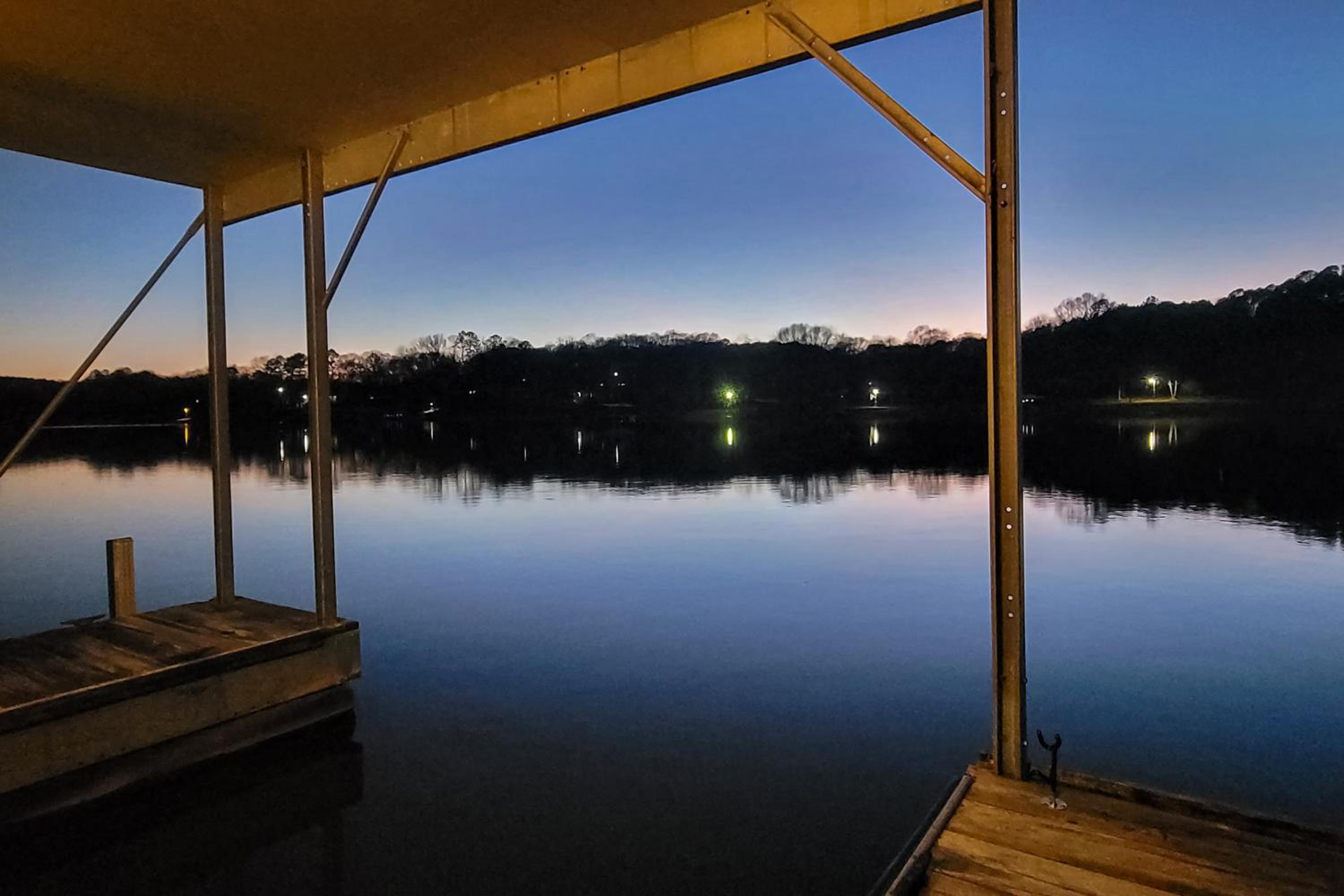 Private Dock and Game Room! Lake Hartwell Retreat