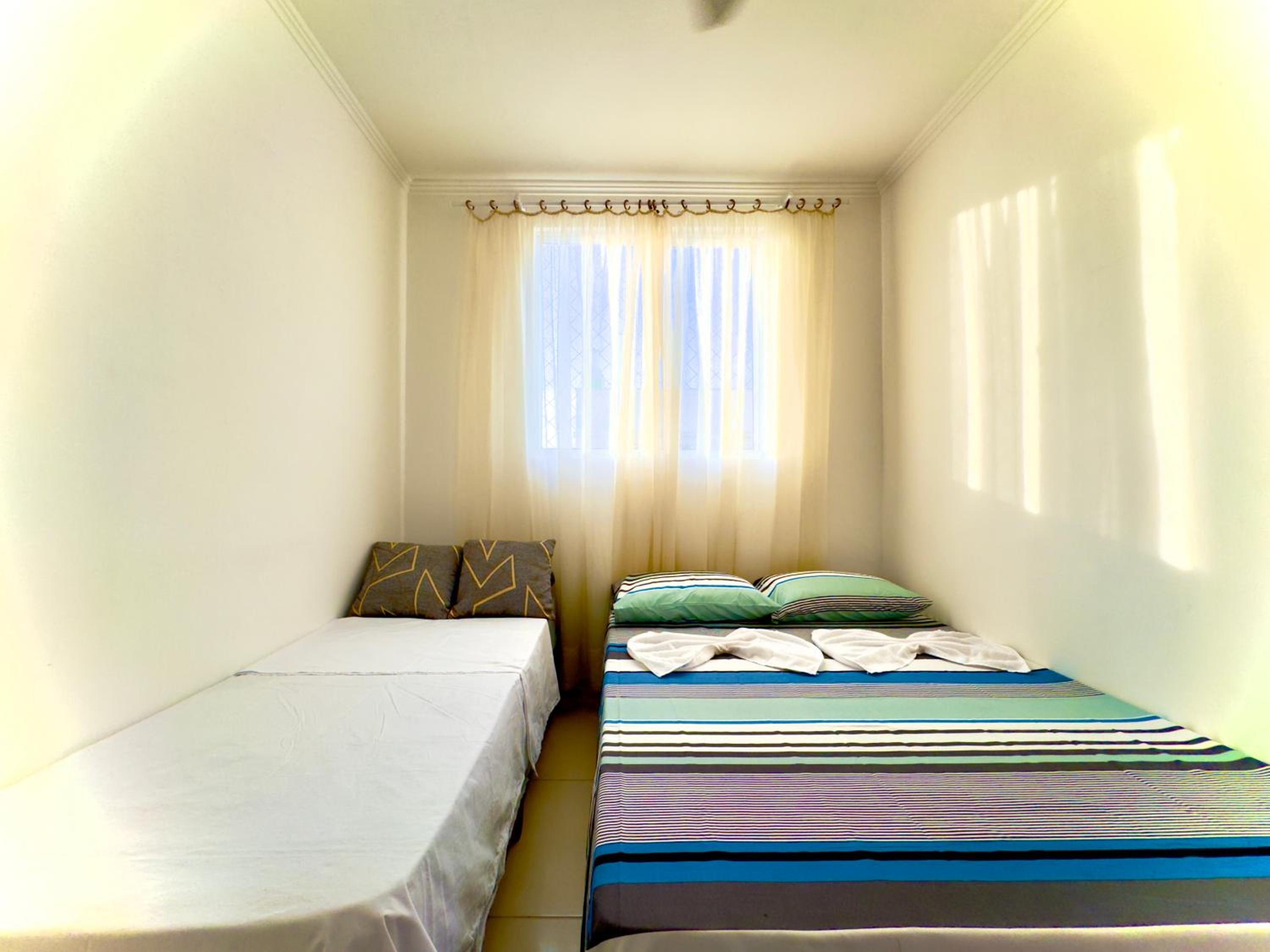 Apartamento a 400M PRAIA com PISCINA sacada com CHURRASQUEIRA privativa Wi-Fi Portaria 24h PLAYGROUND INFANTIL Quadra de esportes e vaga privativa de GARAG