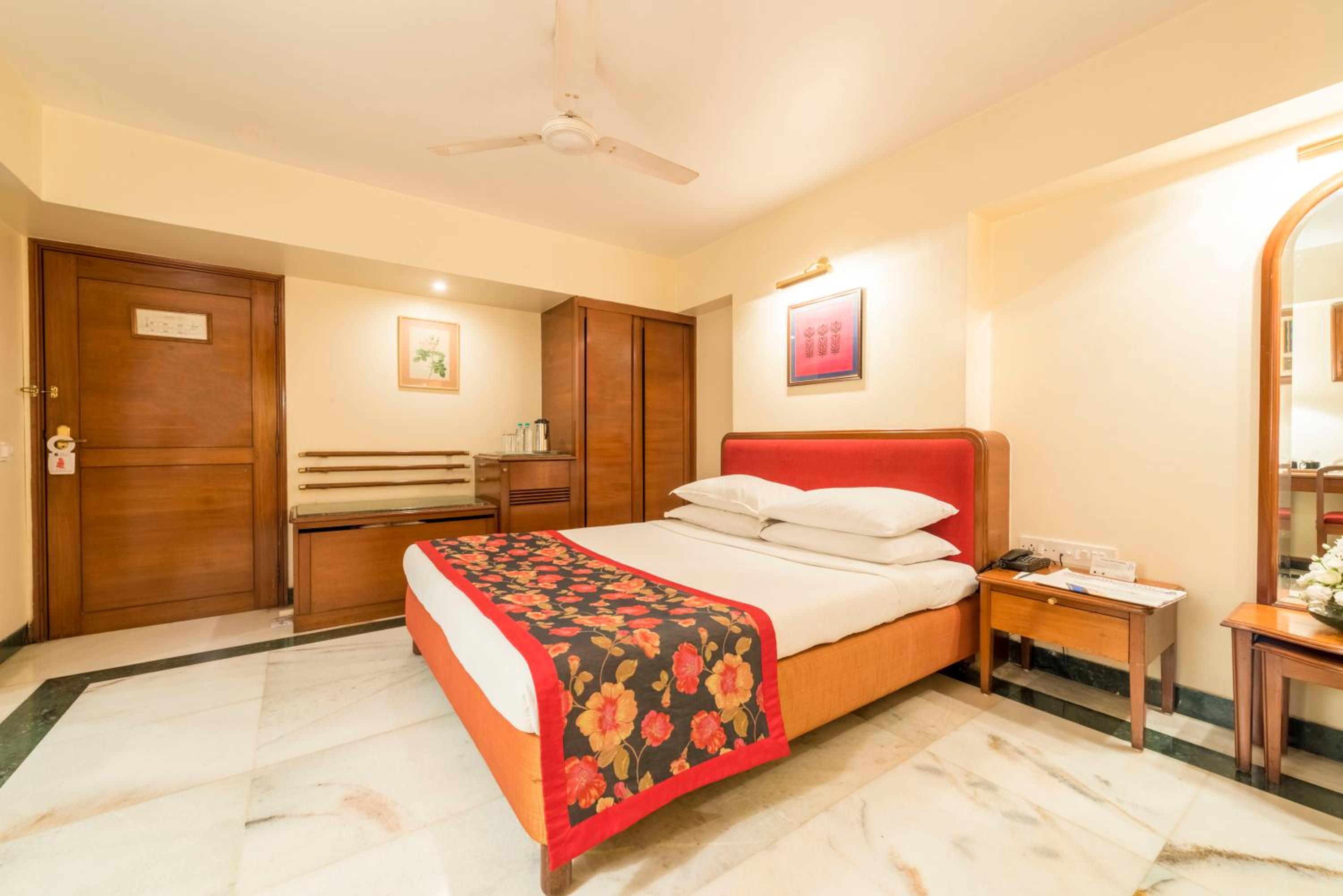 Mumbai Vacations - Hotel Parle International - Property Image 12