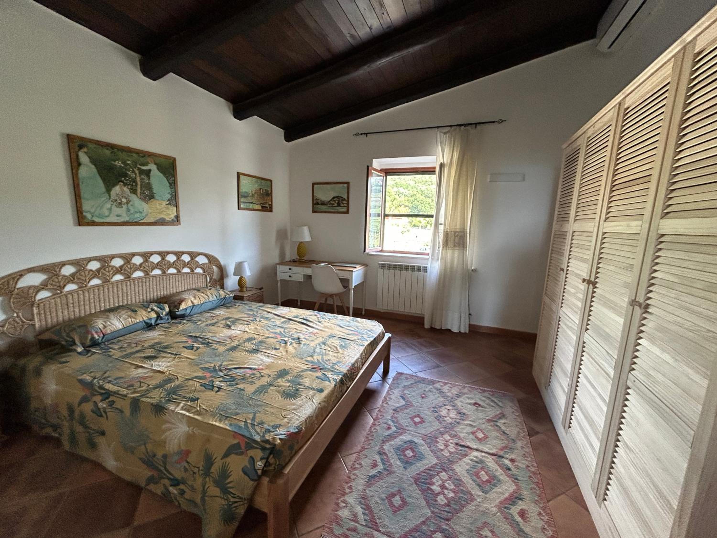 Grande appartamento in casale ristrutturato