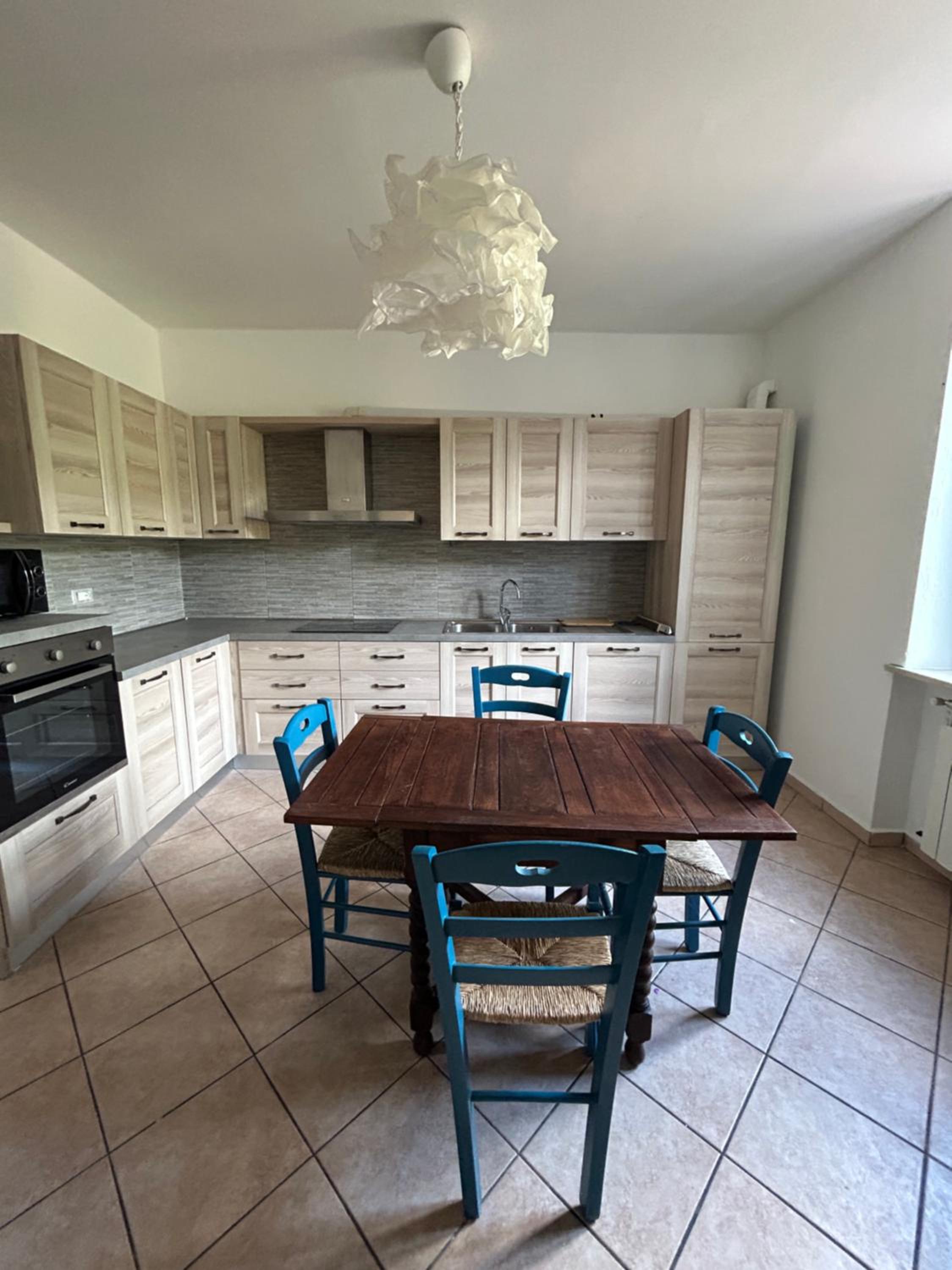 Grande appartamento in casale ristrutturato