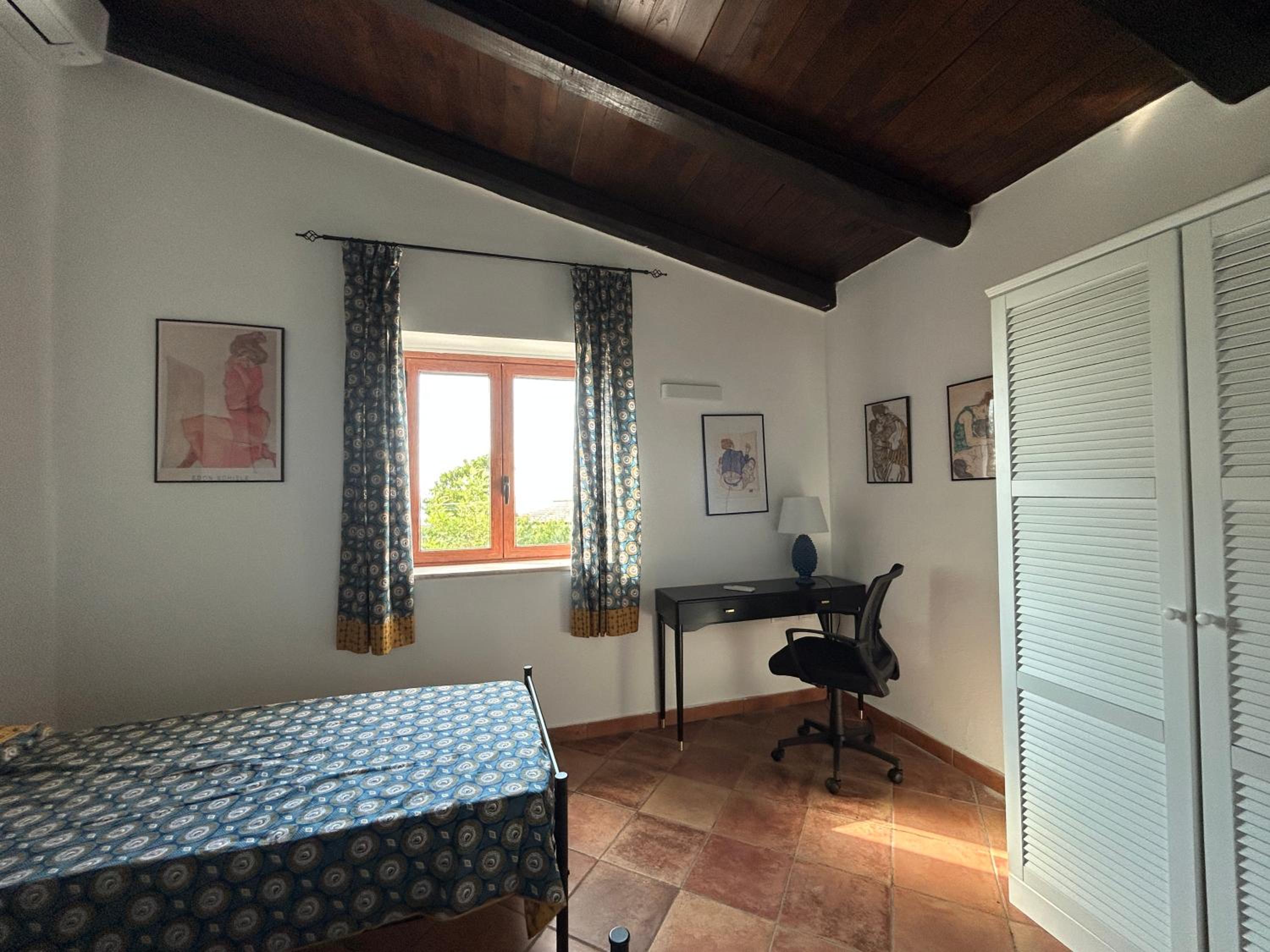 Grande appartamento in casale ristrutturato