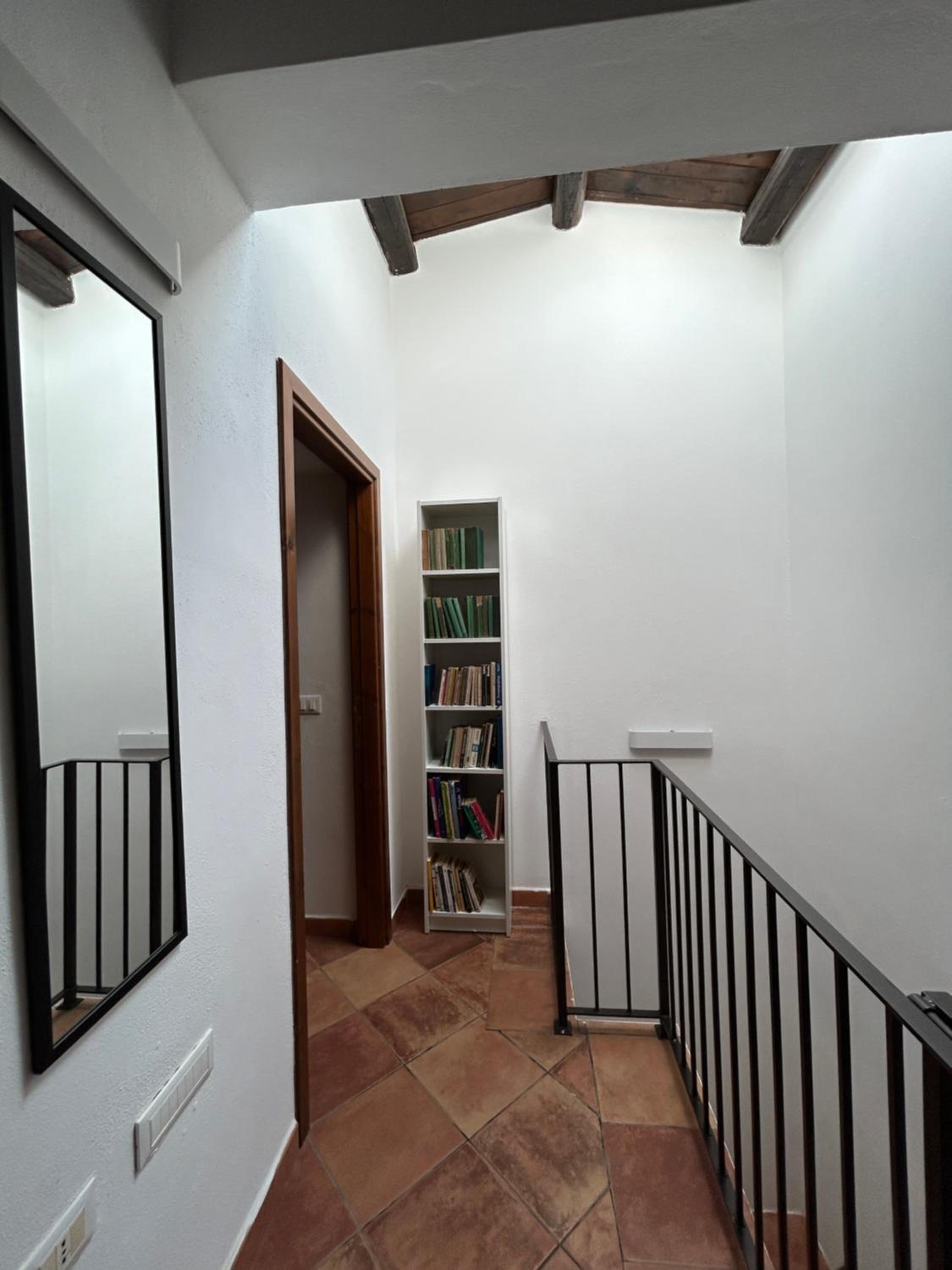 Grande appartamento in casale ristrutturato