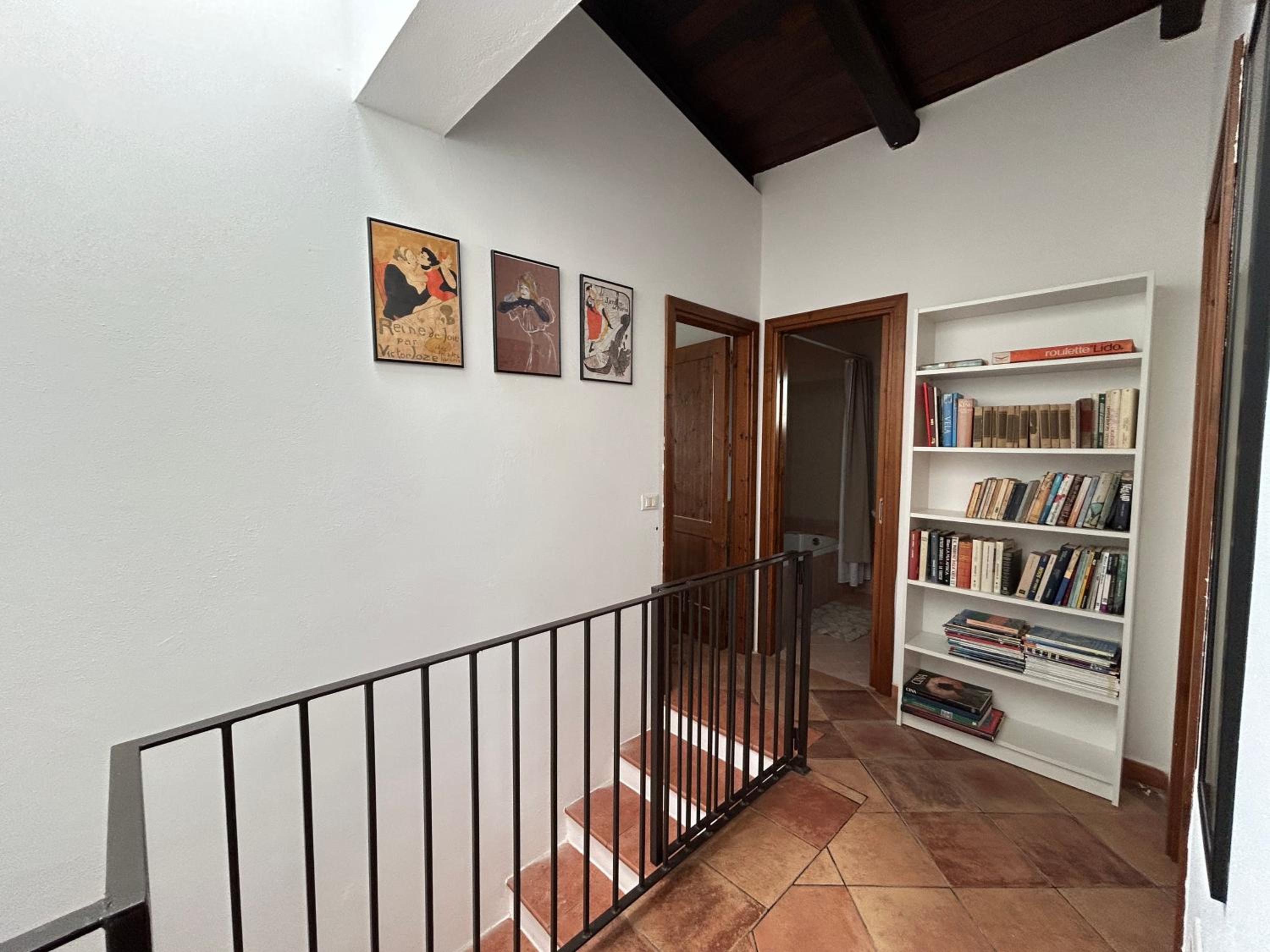 Grande appartamento in casale ristrutturato